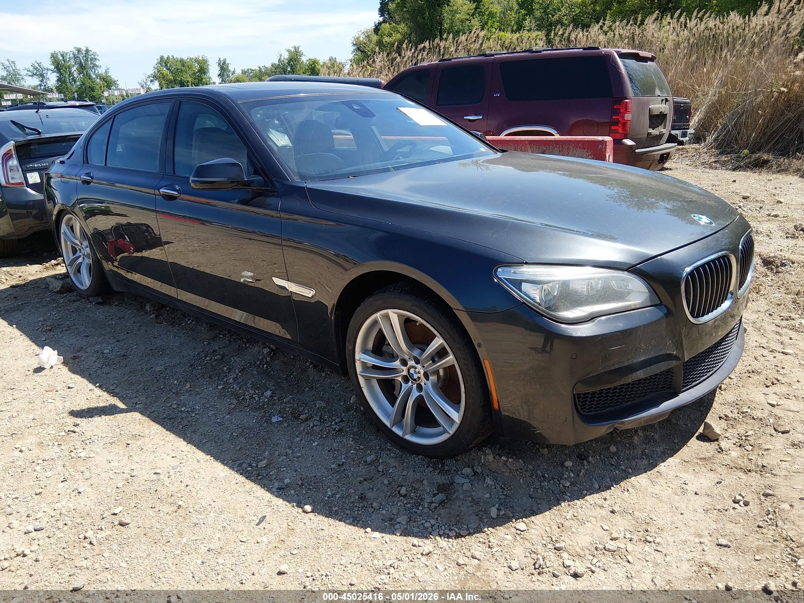 2013 BMW 7 Series 750Li xDrive, VIN WBAYF8C57DD140579 — Normal wear