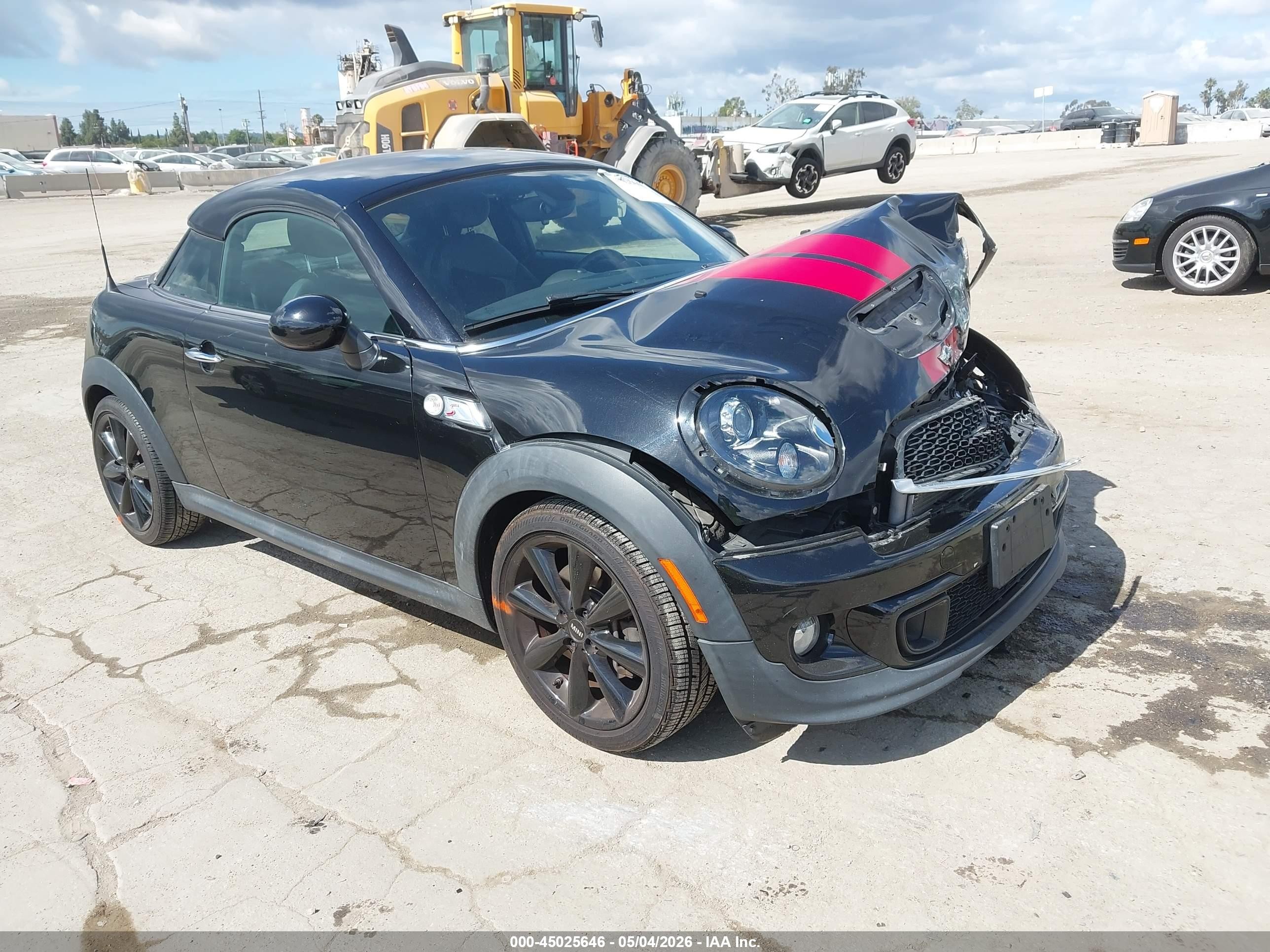 2013 MINI Coupe S, VIN WMWSX3C57DT466748 — Front end