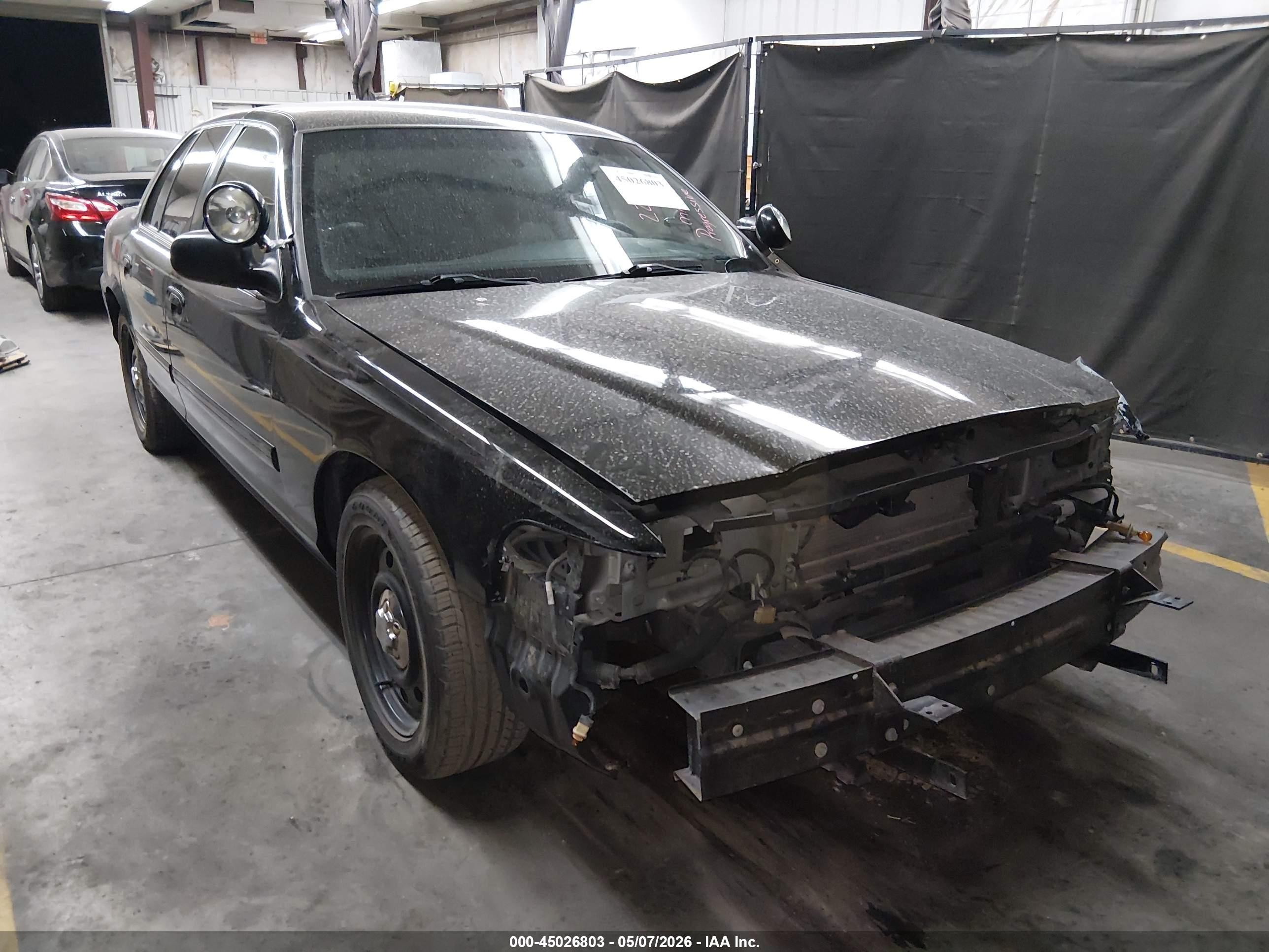 2010 Ford Police Interceptor, VIN 2FABP7BV9AX128333 — Front end