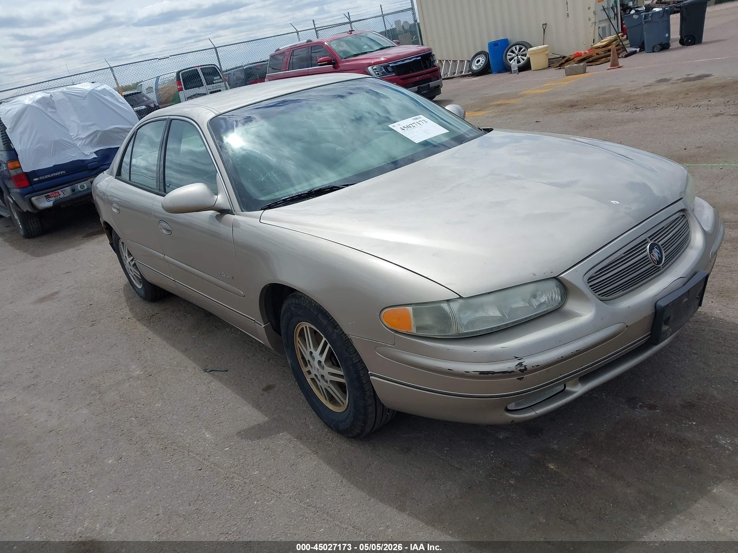 2001 Buick Regal LS, VIN 2G4WB55K111106633 — Зад