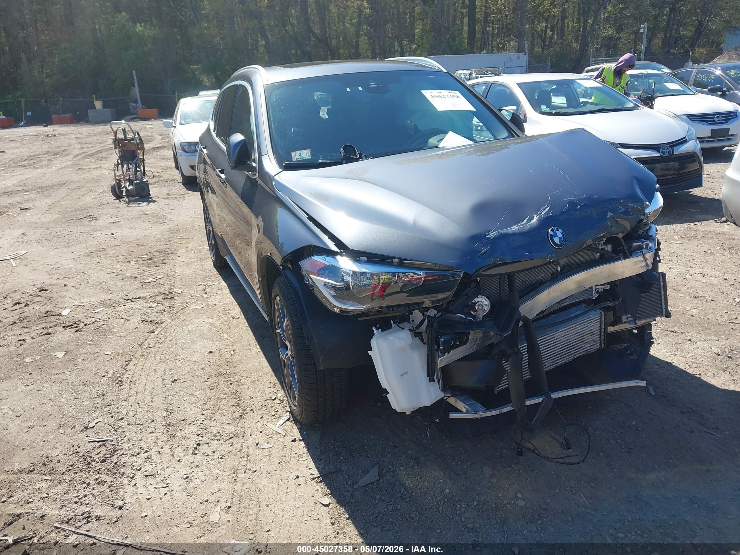 2020 BMW X1 xDrive28i, VIN WBXJG9C0XL5R24455 — Front end