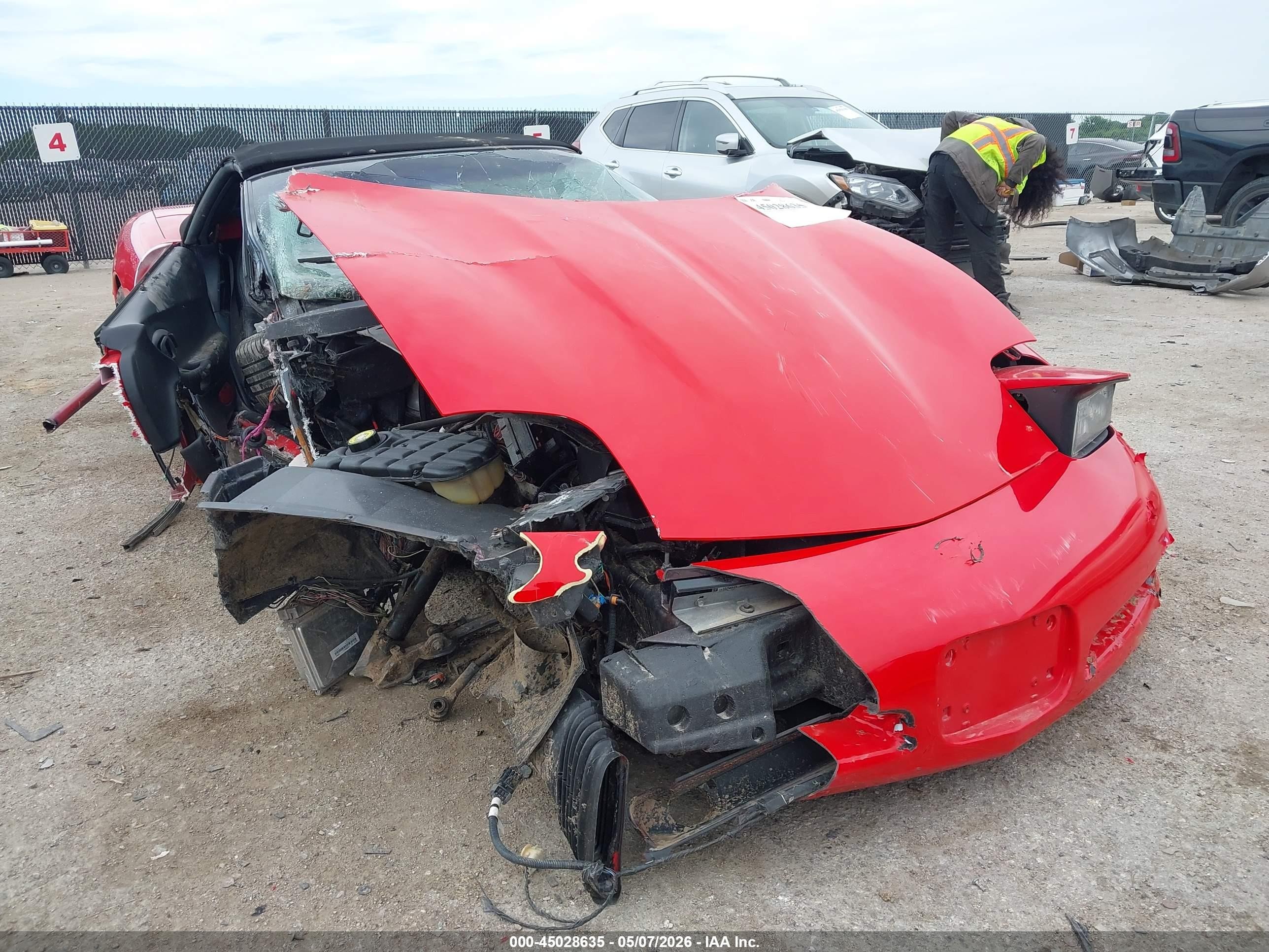 2002 Chevrolet Corvette, VIN 1G1YY32G125113705 — Front end