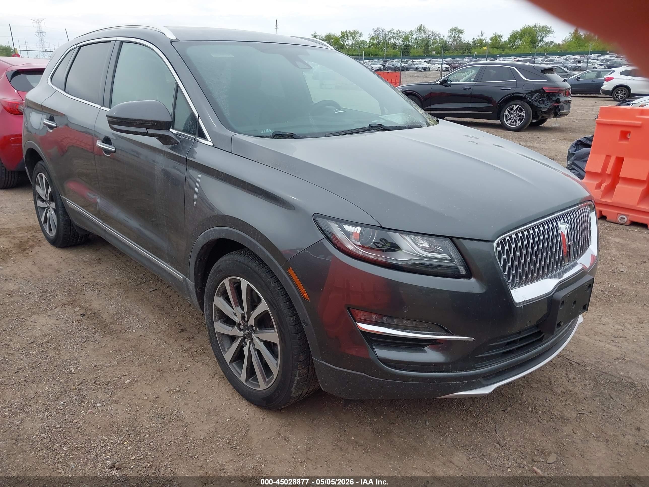 2019 Lincoln MKC Reserve, VIN 5LMTJ3DH8KUL23230 — Engine fire