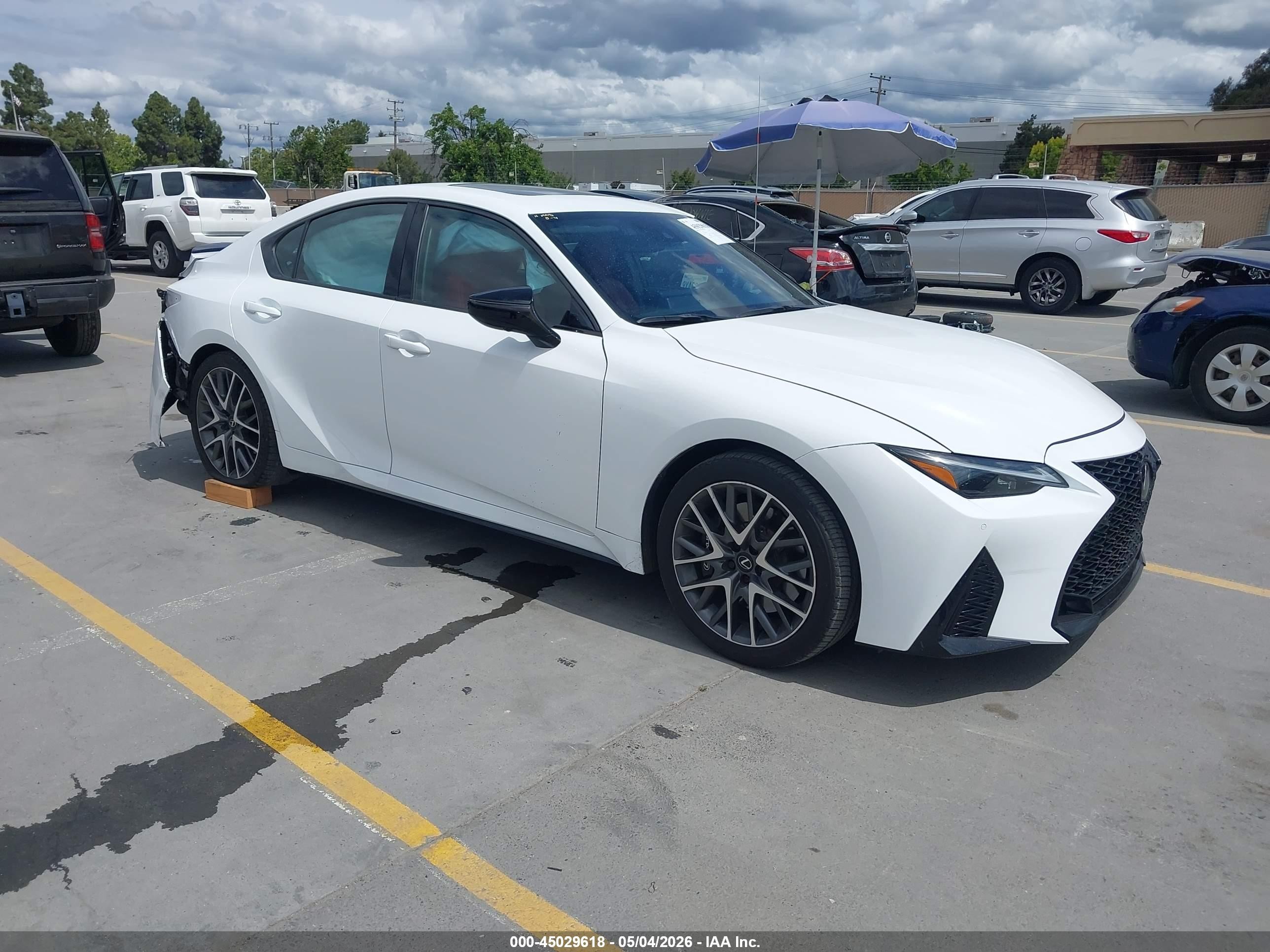 2024 Lexus IS 500 F Sport Performance Premium, VIN JTHAP1D21R5005448 — Фото с аукциона