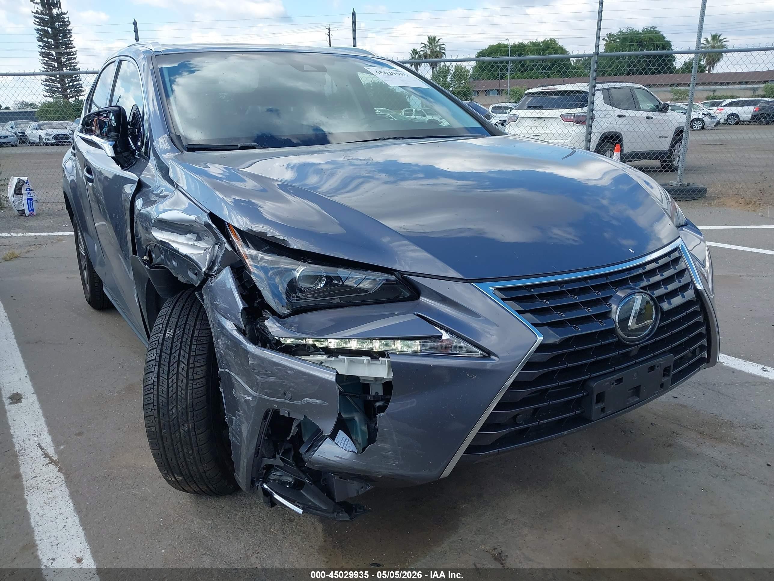 2018 Lexus NX 300, VIN JTJYARBZ4J2102730 — Front end