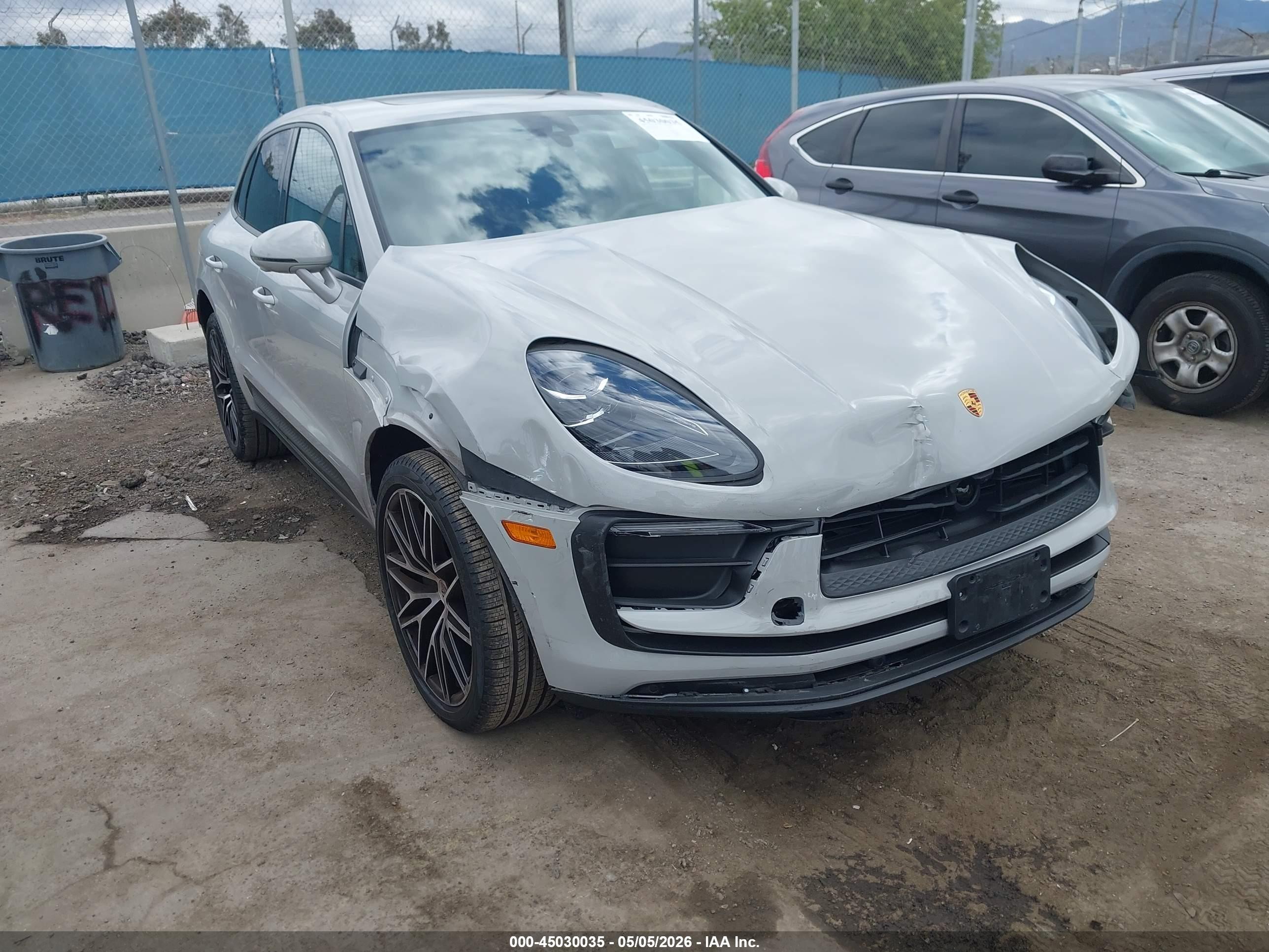 2025 Porsche Macan, VIN WP1AA2A52SLB00205 — Front end