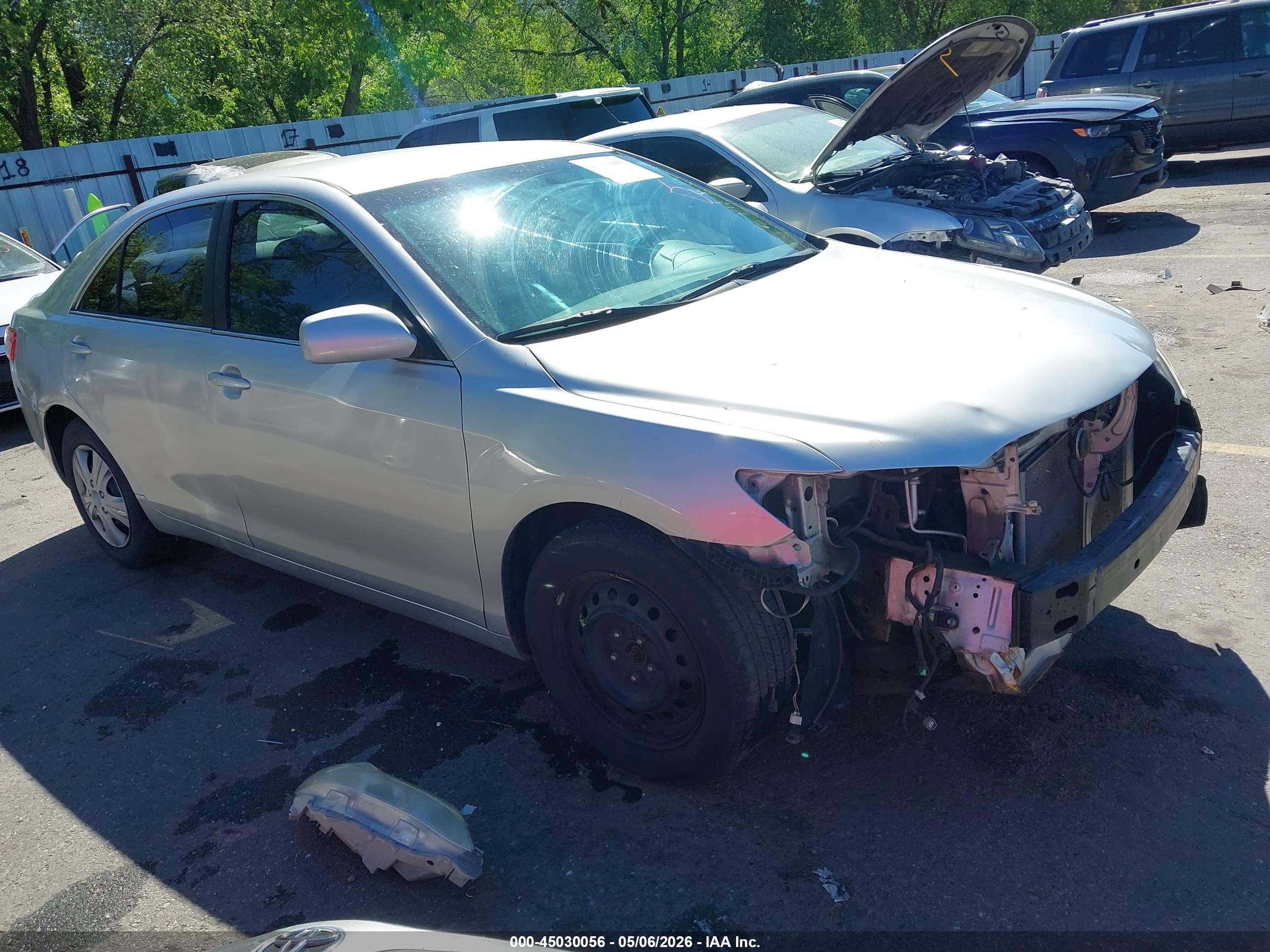 2011 Toyota Camry SE, VIN 4T1BF3EK4BU759812 — Front end