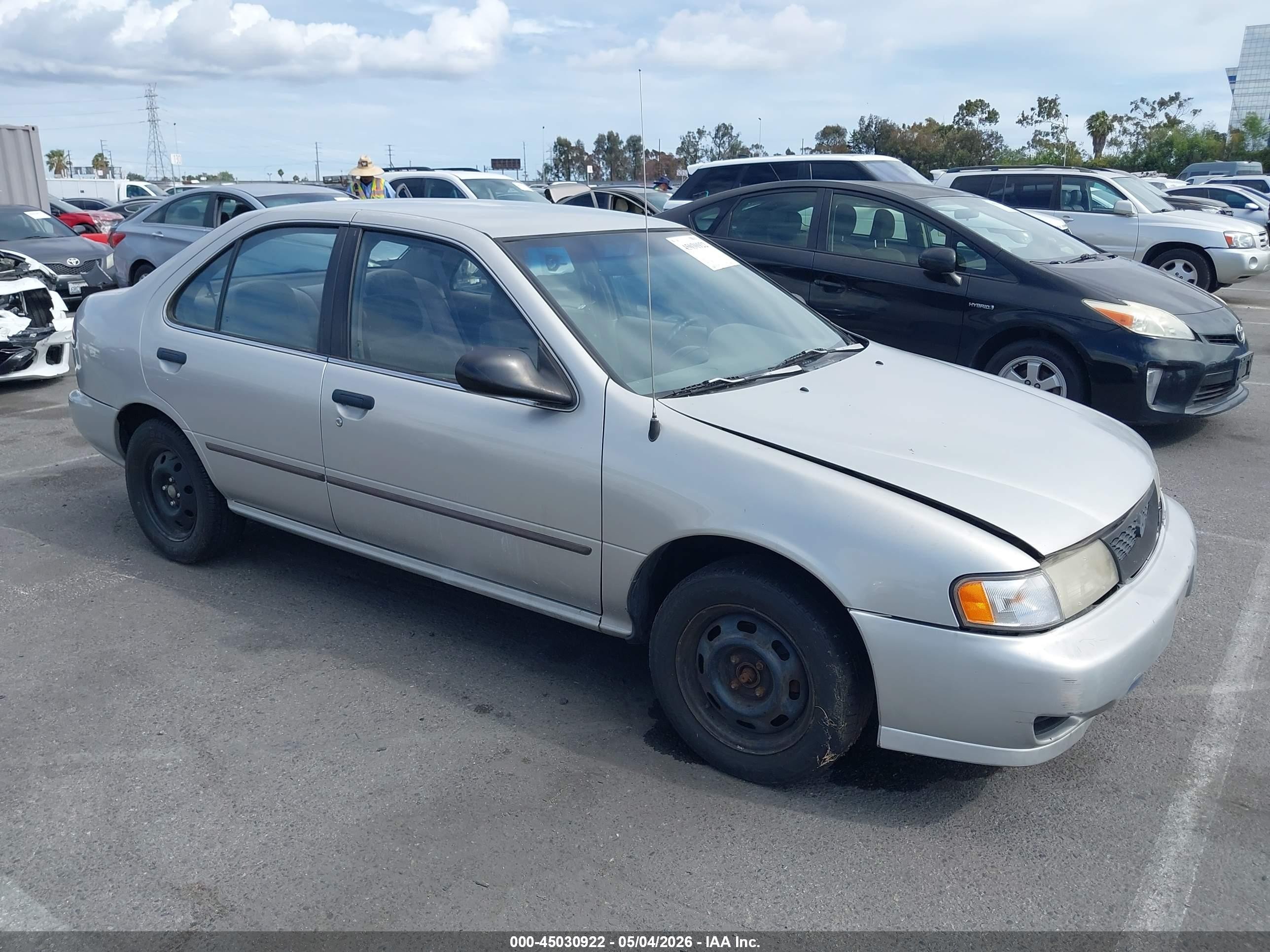 1998 Nissan Sentra XE, VIN 3N1AB41D1WL040237 — Обычный износ
