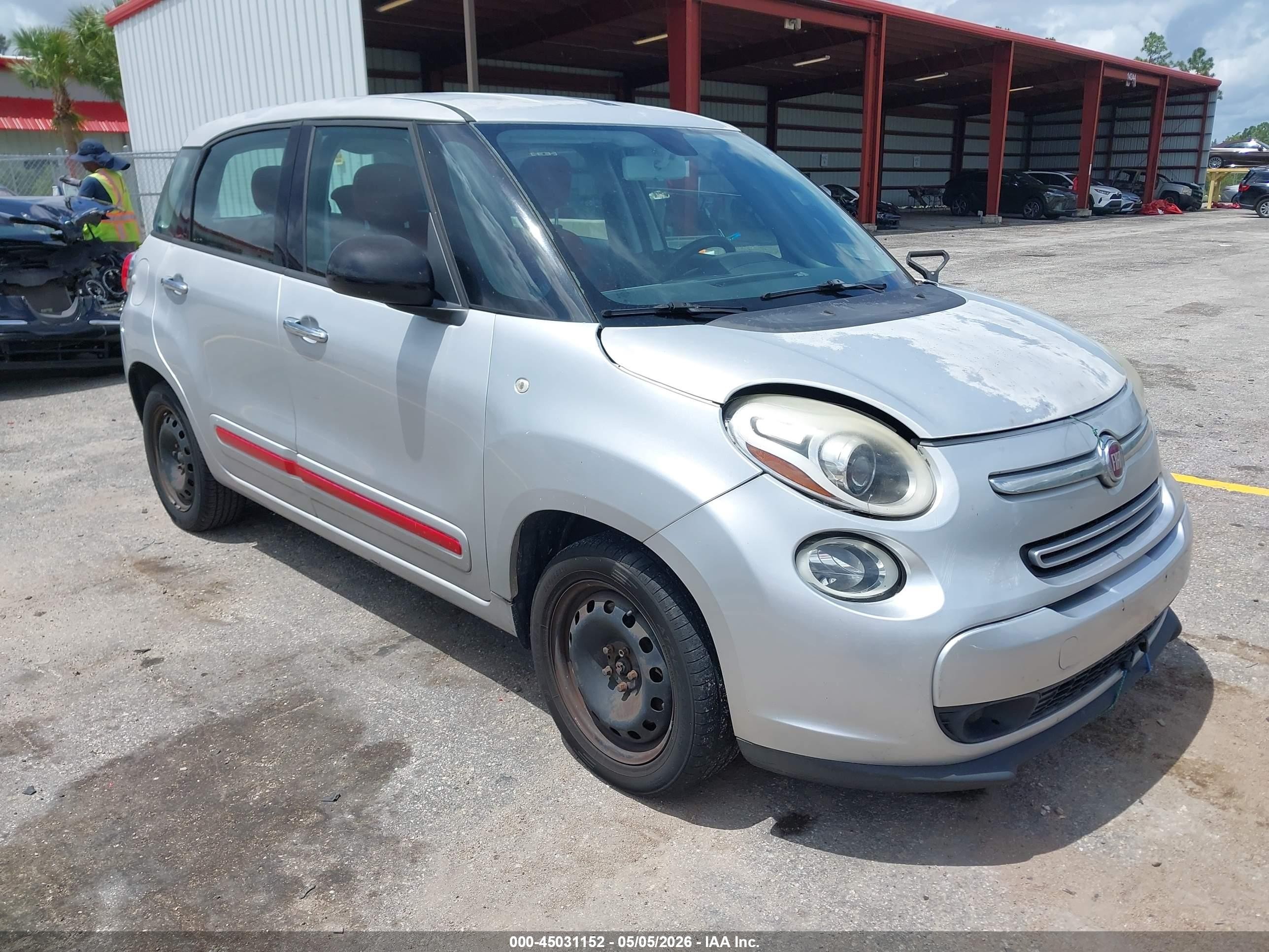 2014 FIAT 500L Pop, VIN ZFBCFAAH4EZ010042 — Normal wear