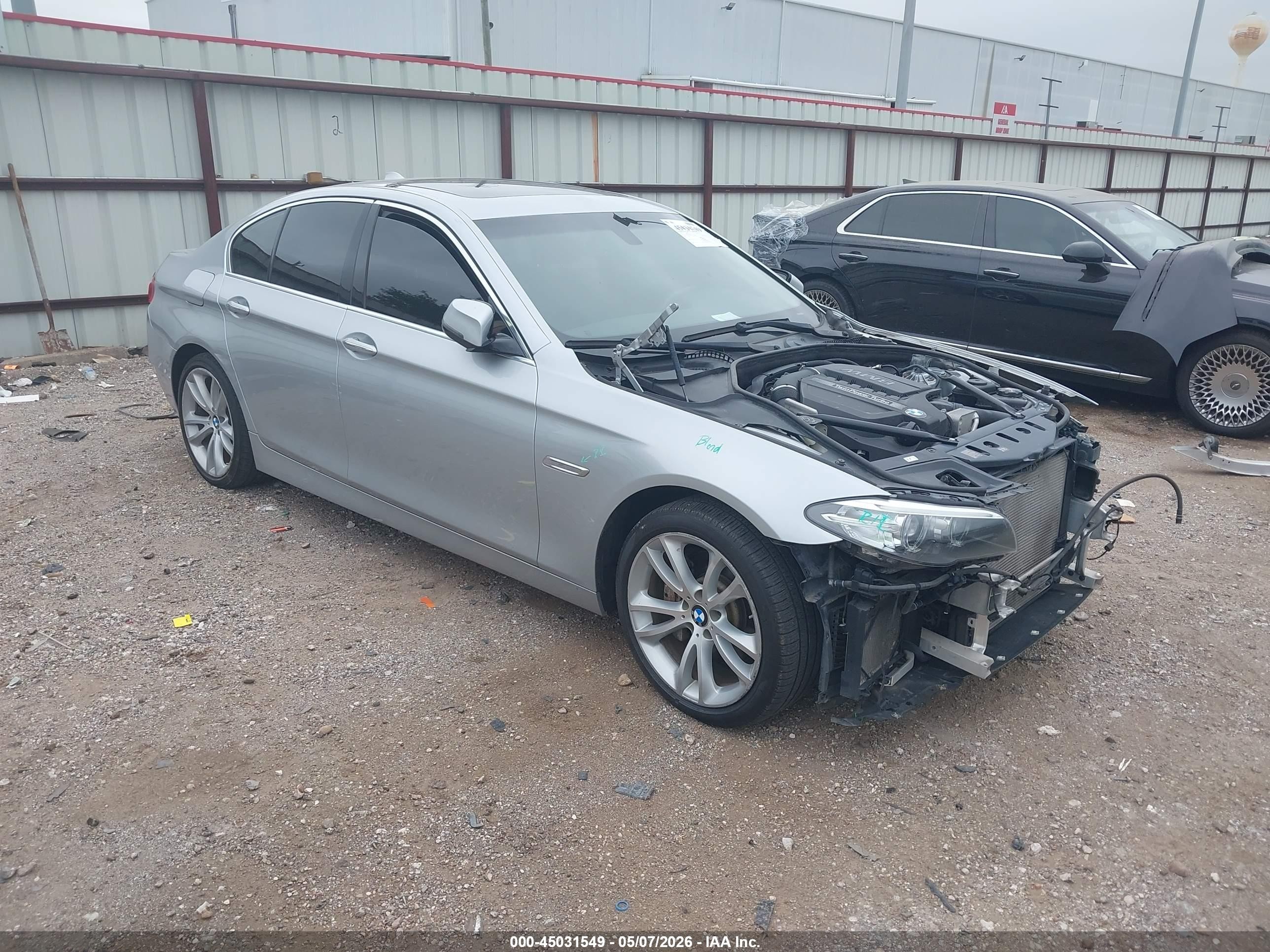 2016 BMW 5 Series 535i xDrive, VIN WBA5B3C59GG260288 — Front end