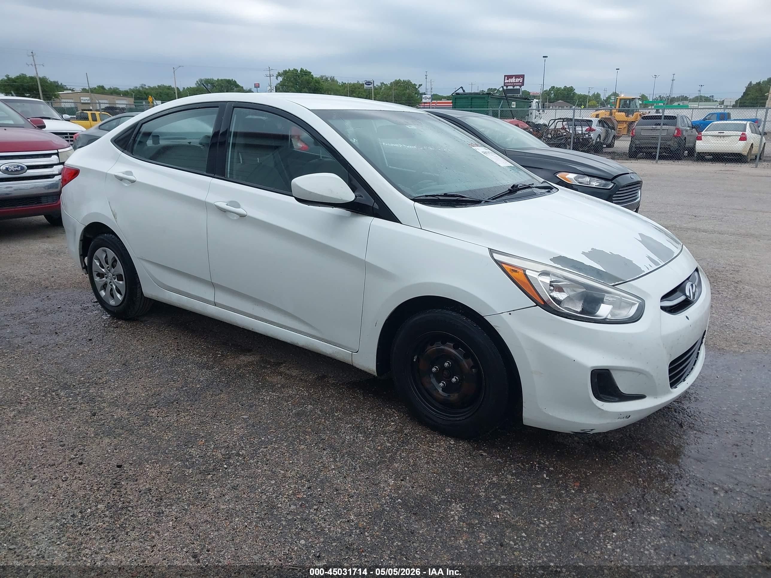 2016 Hyundai Accent SE, VIN KMHCT4AE3GU965357 — Auction photo 1 of 5