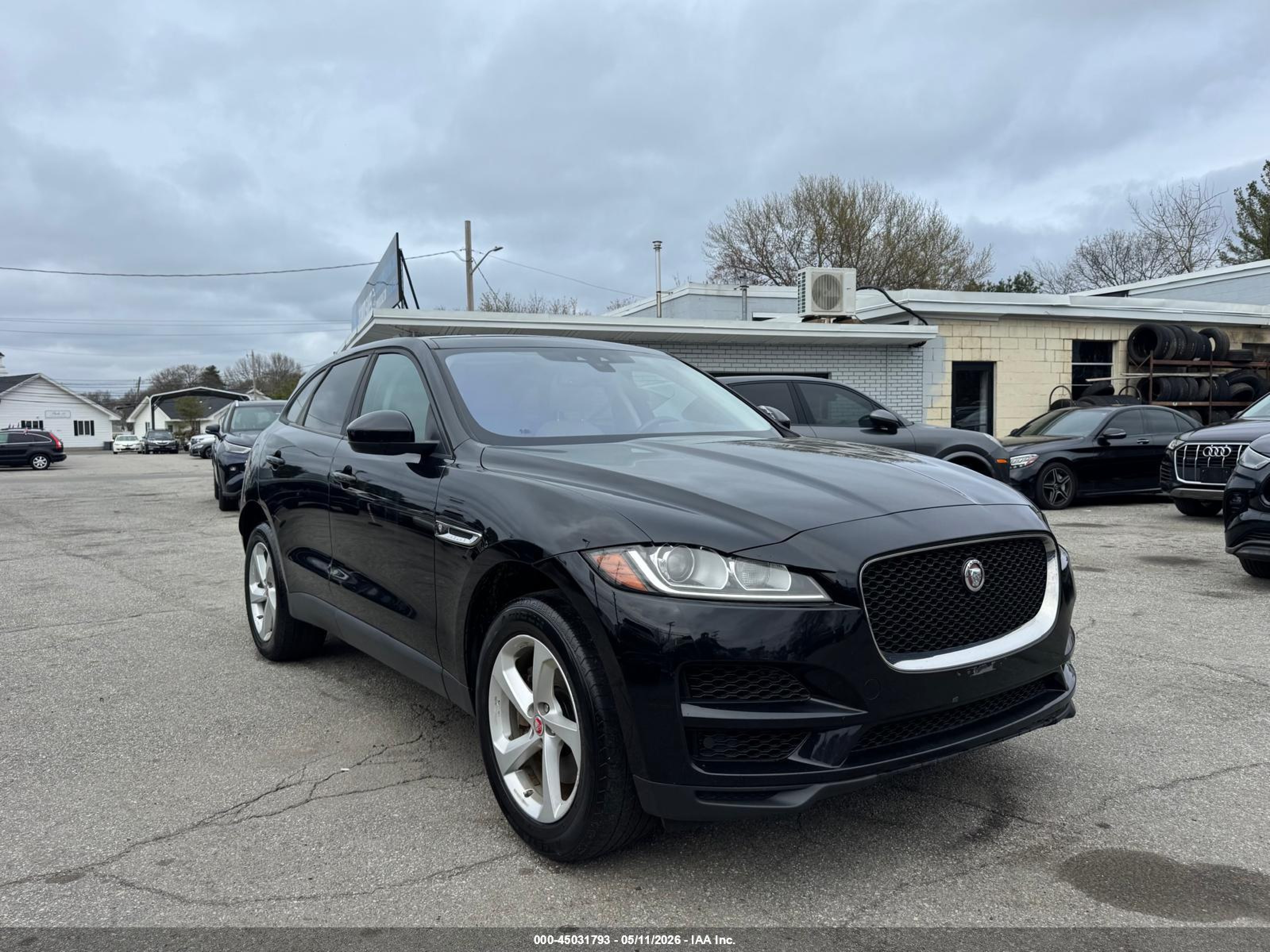 2018 Jaguar F-Pace 30t Premium, VIN SADCJ2GX3JA235968 — Not stated