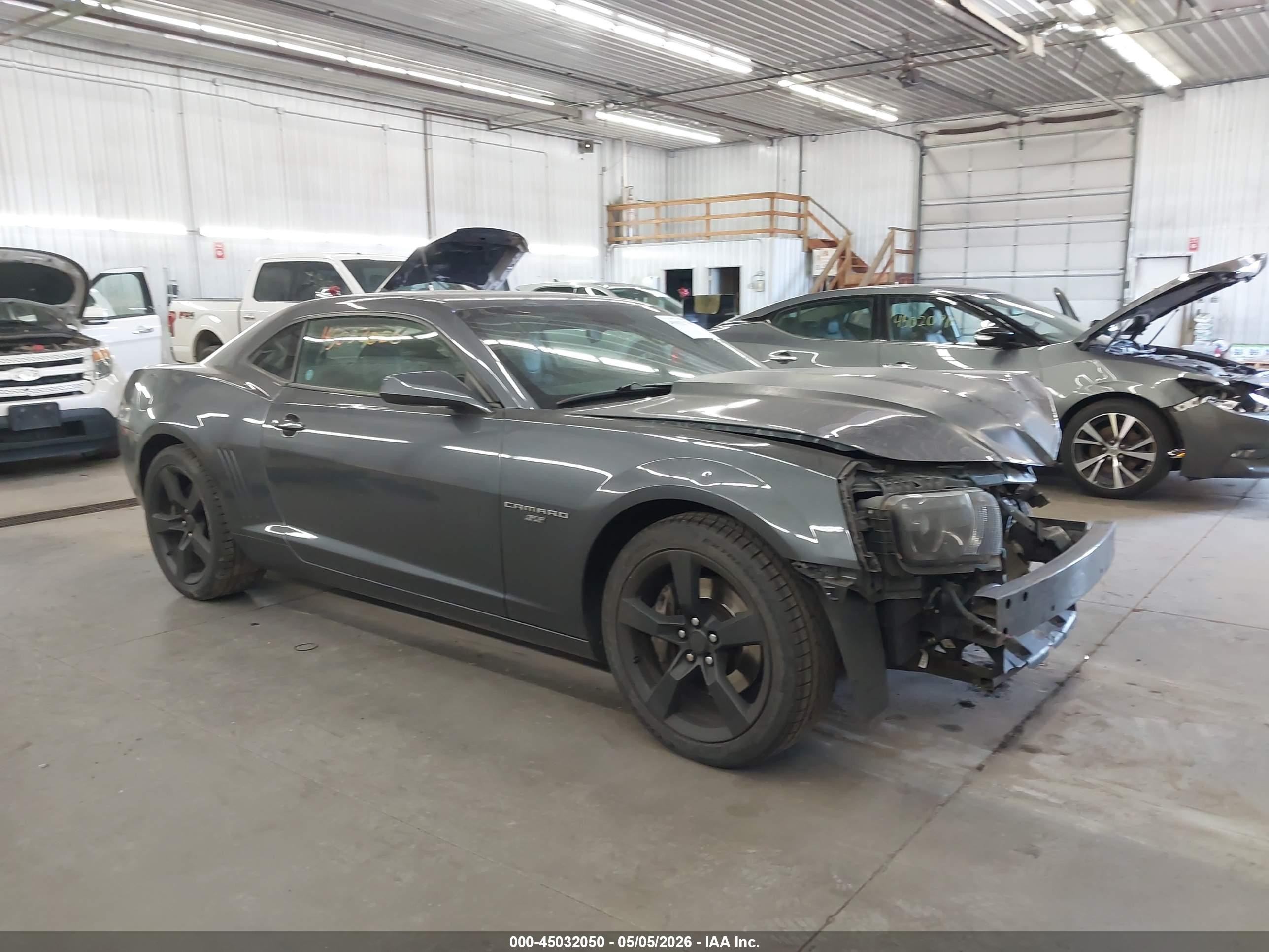 2010 Chevrolet Camaro 2SS, VIN 2G1FT1EW8A9220412 — Front end