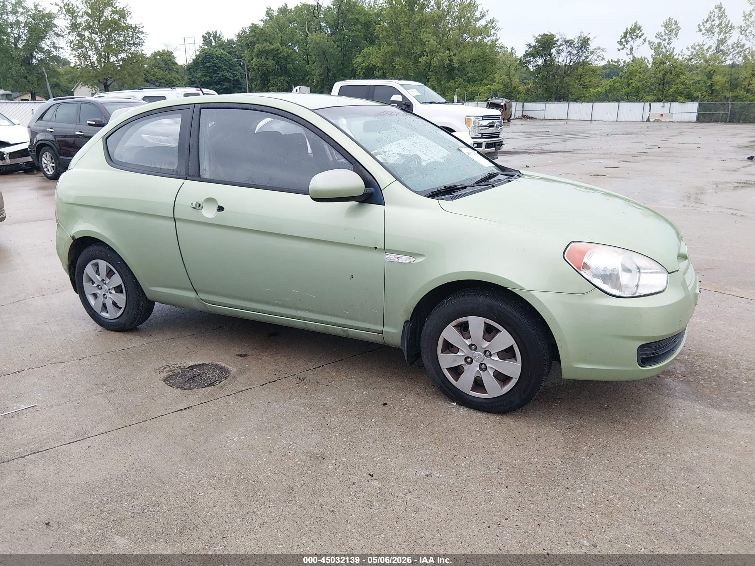 2010 Hyundai Accent GS, VIN KMHCM3AC4AU180603 — Normal wear