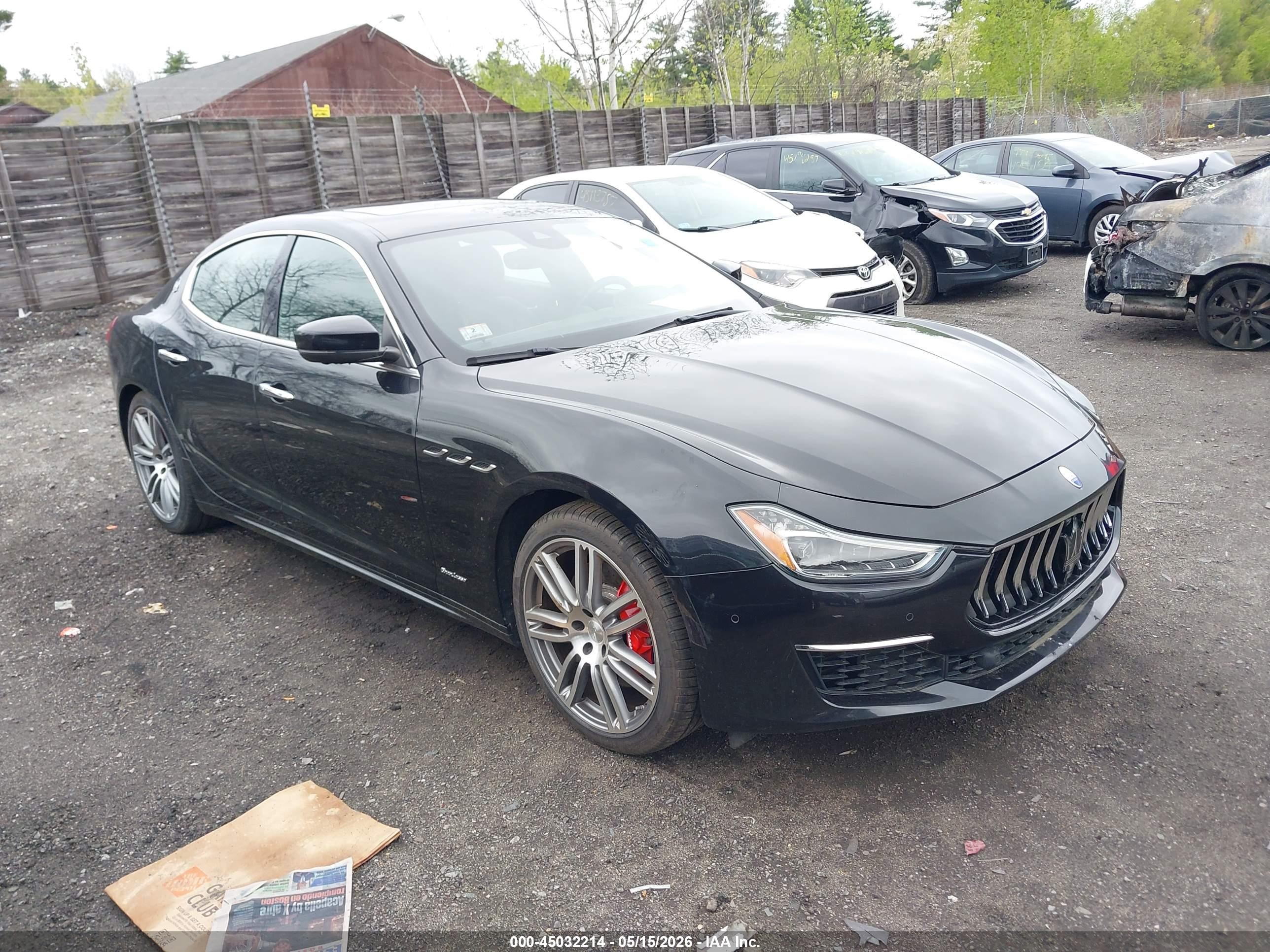 2018 Maserati Ghibli S Q4 GranLusso, VIN ZAM57YTL5J1285257 — Side