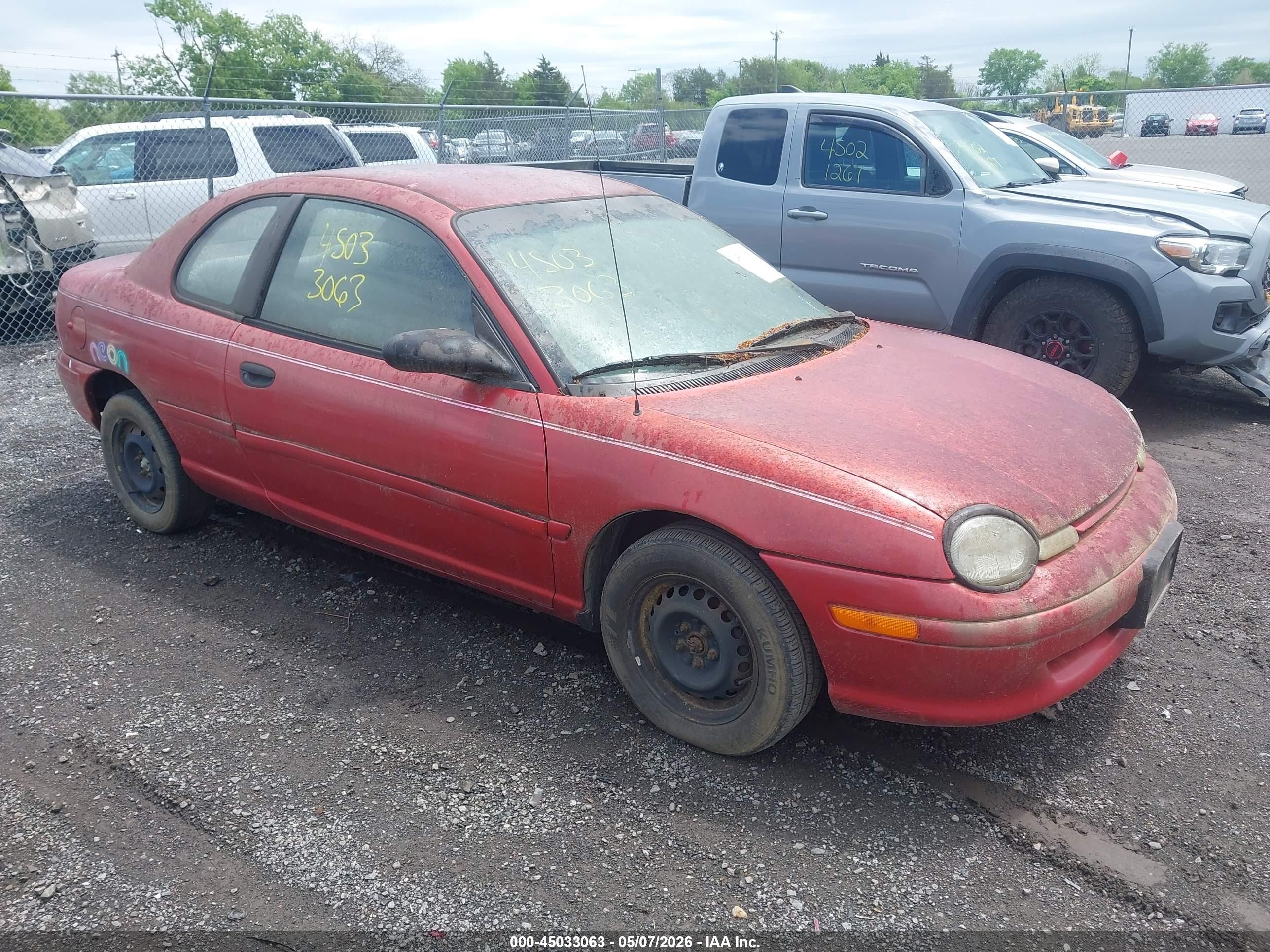 1996 Dodge Neon Highline, VIN 1B3ES42C3TD624176 — Normal wear