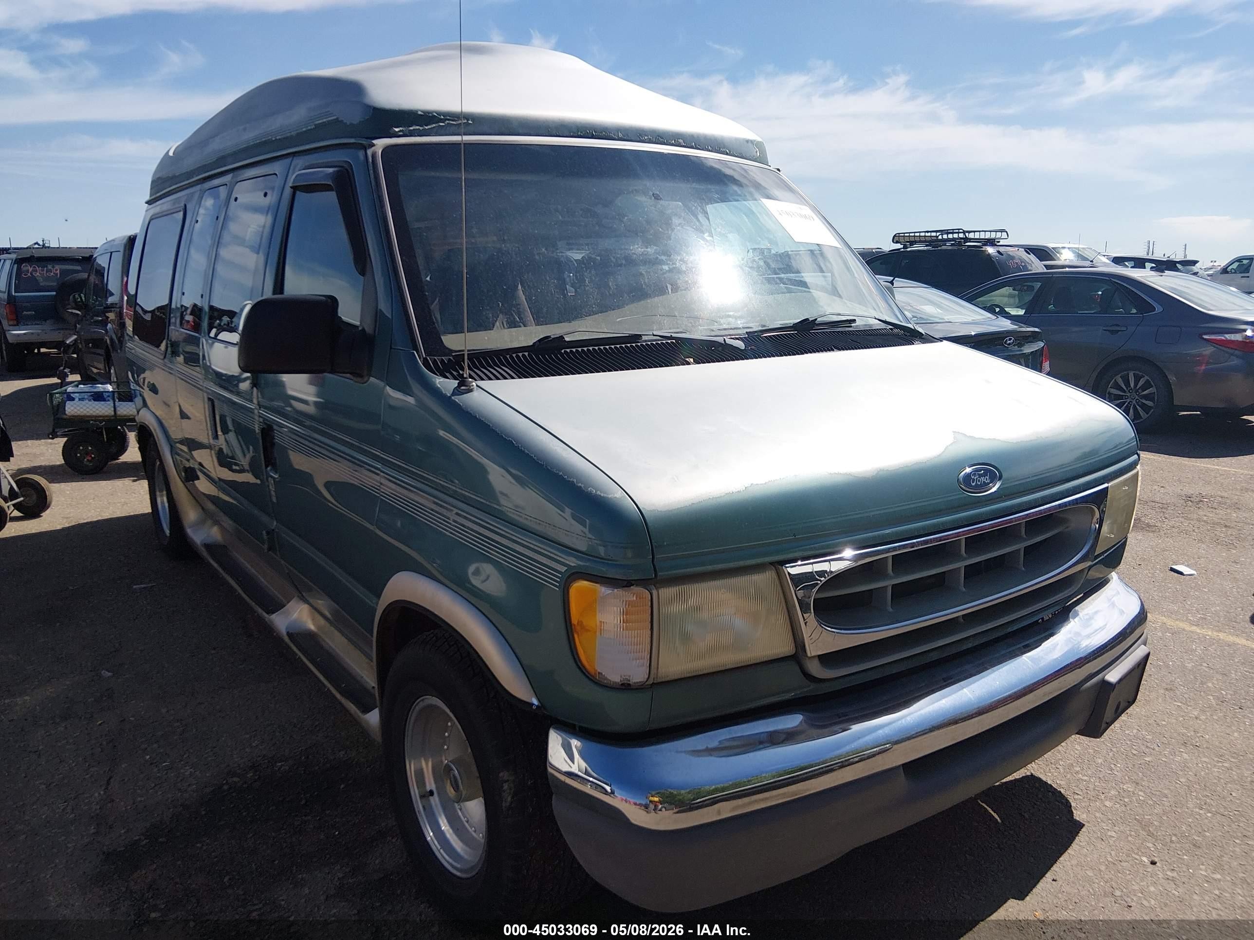 1998 Ford Econoline Cargo Recreational, VIN 1FDRE14L1WHA53749 — Normal wear