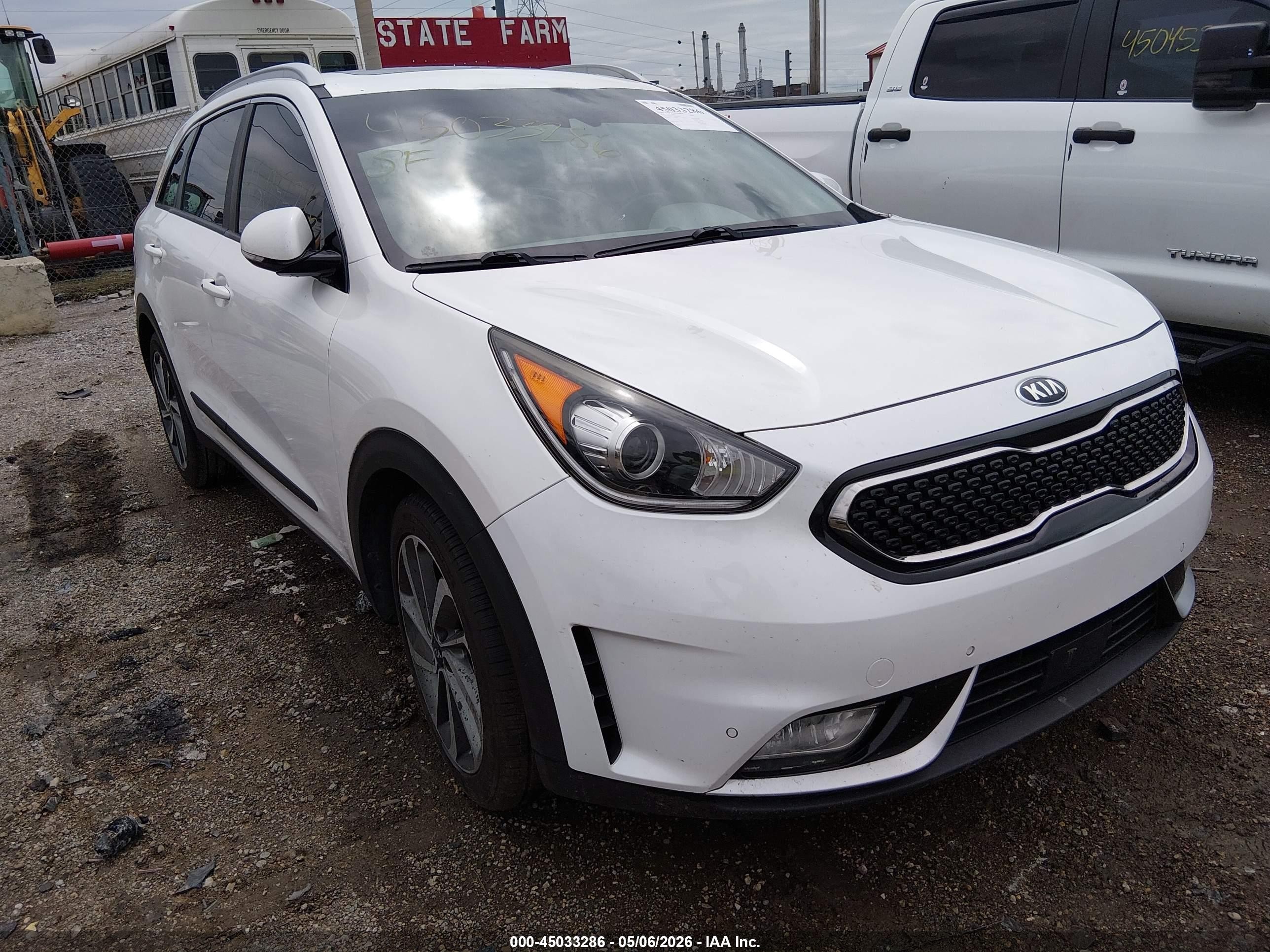 2017 Kia Niro Touring, VIN KNDCE3LC4H5042076 — Fresh water flood