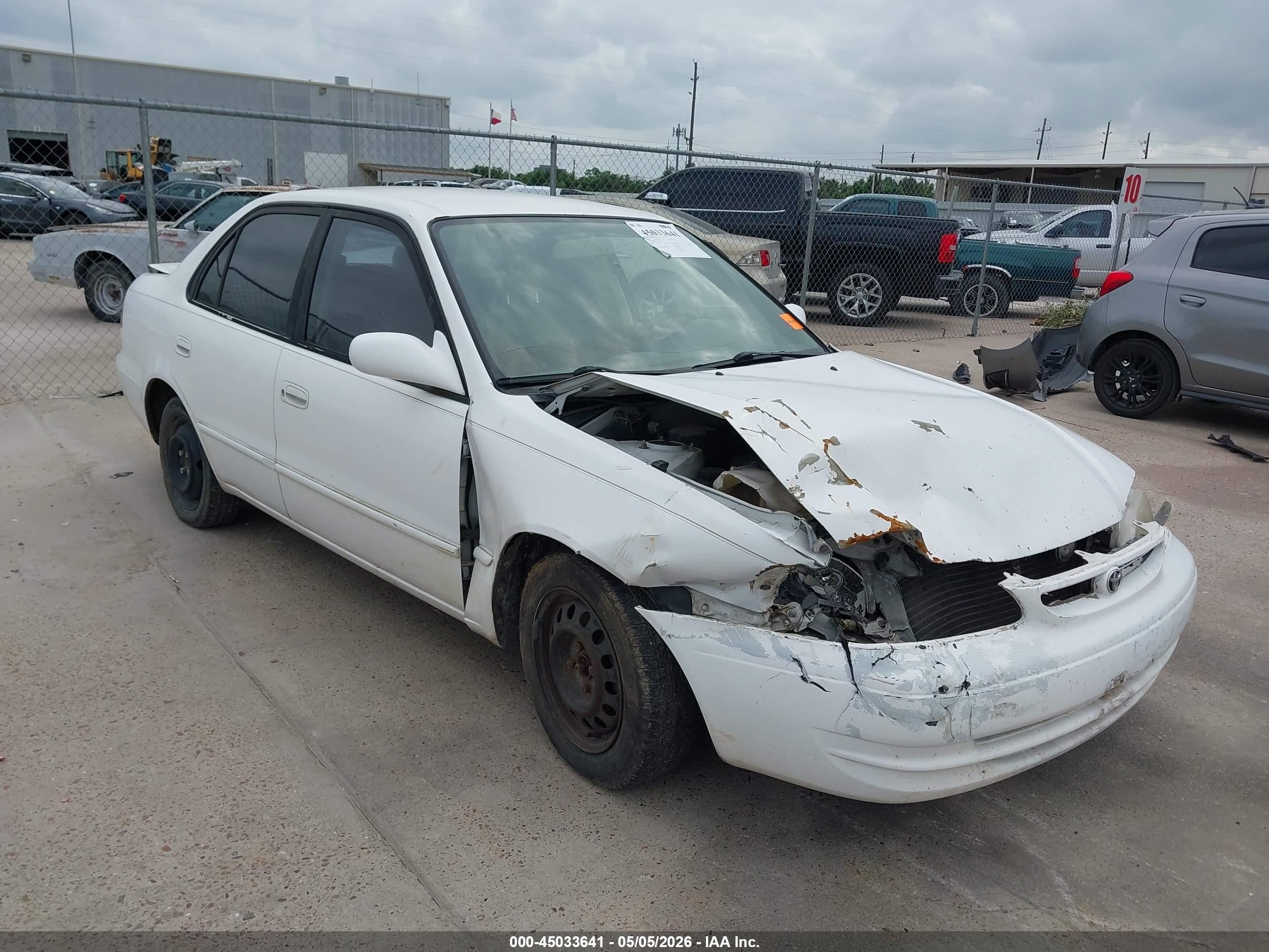 1998 Toyota Corolla LE, VIN 2T1BR18E4WC083418 — Front end