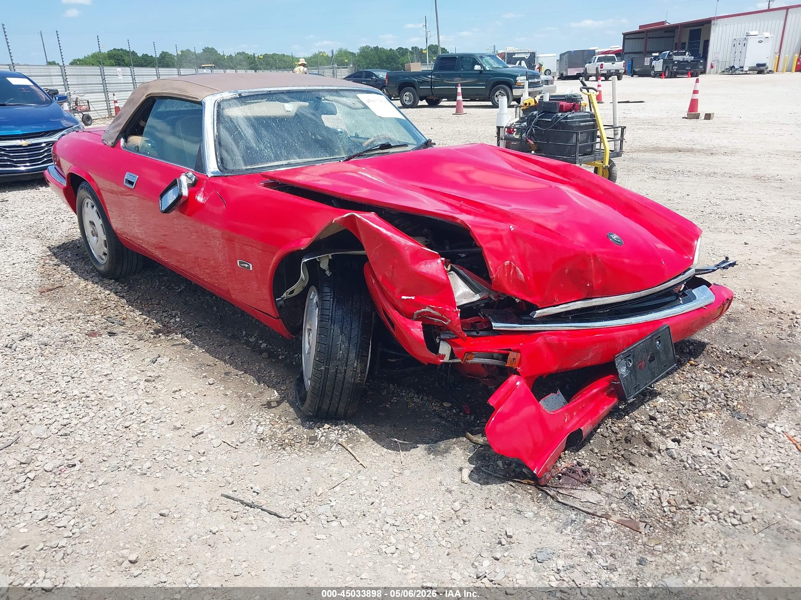 1996 Jaguar XJS, VIN SAJNX2748TC225356 — Перед