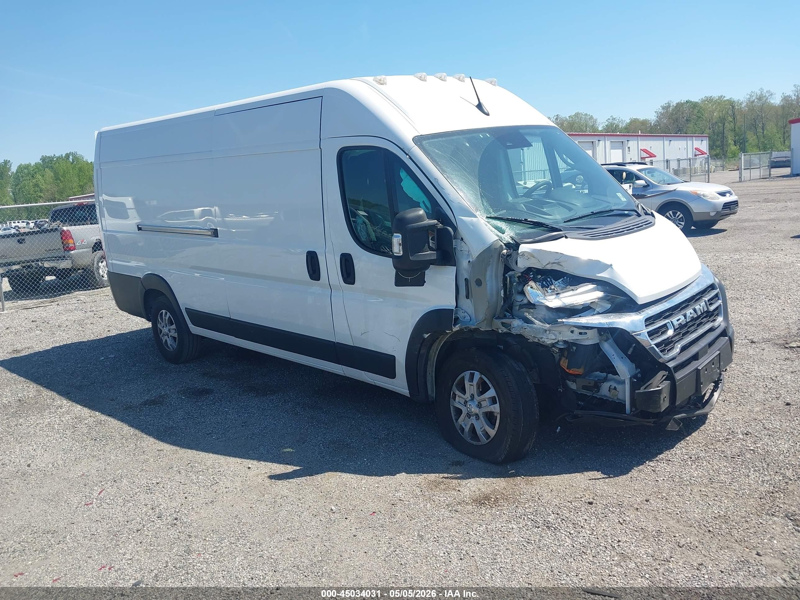 2024 Ram ProMaster Cargo Tradesman, VIN 3C6MRVJG6RE111177 — Перед