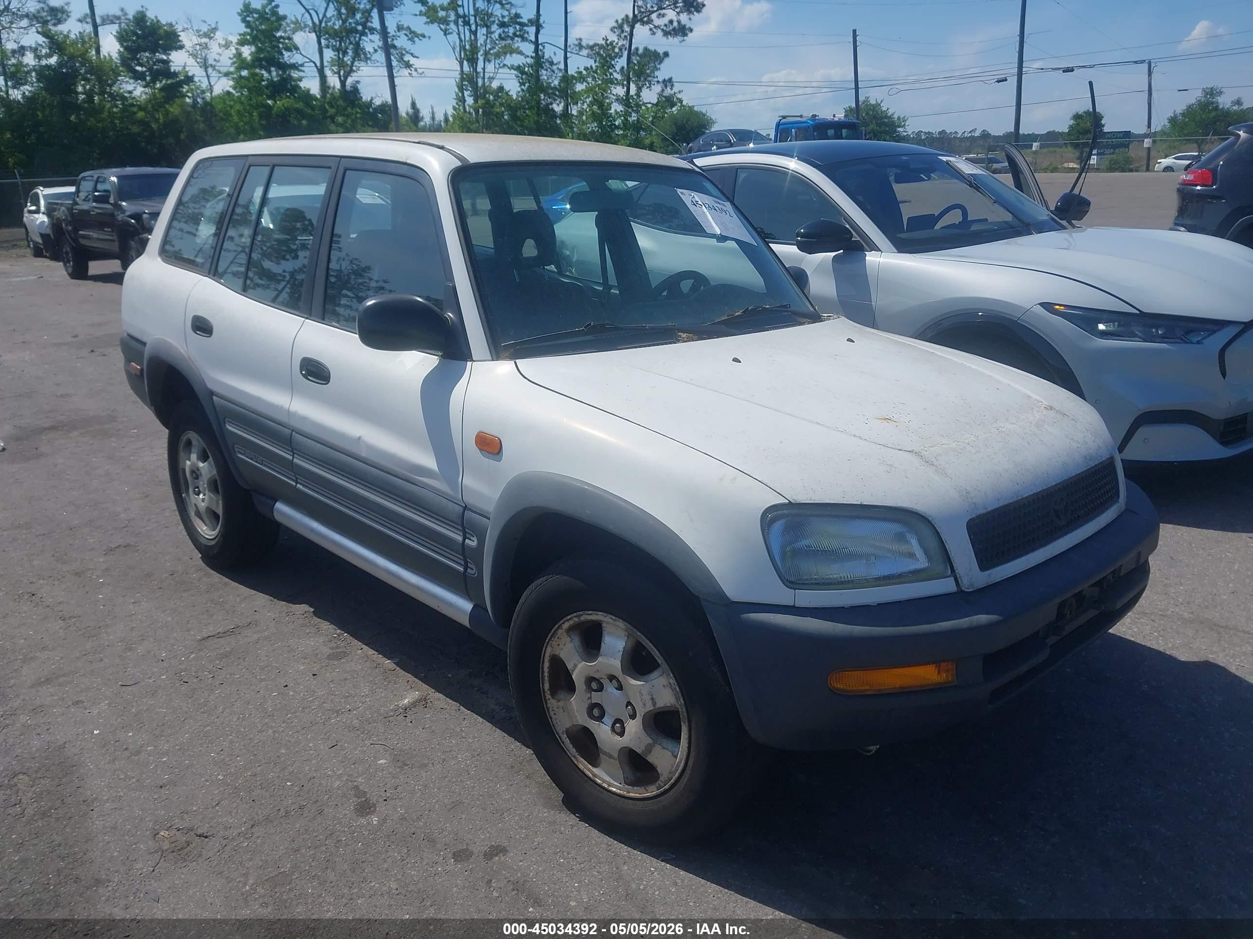 1997 Toyota RAV4, VIN JT3GP10V9V7013408 — Normal wear