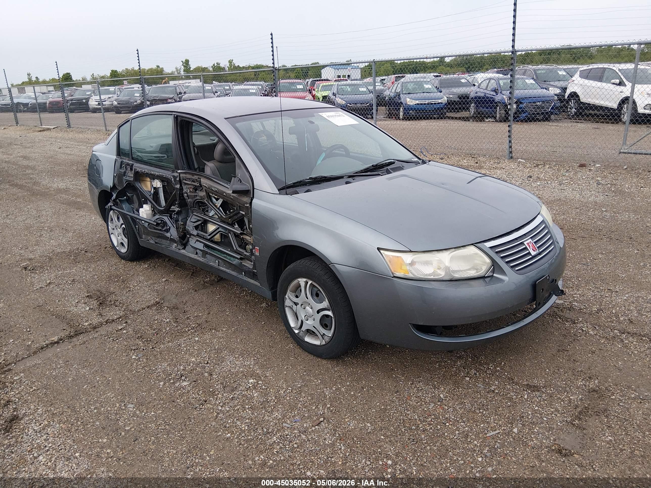 2005 Saturn ION ION 2, VIN 1G8AJ52F55Z143054 — Side