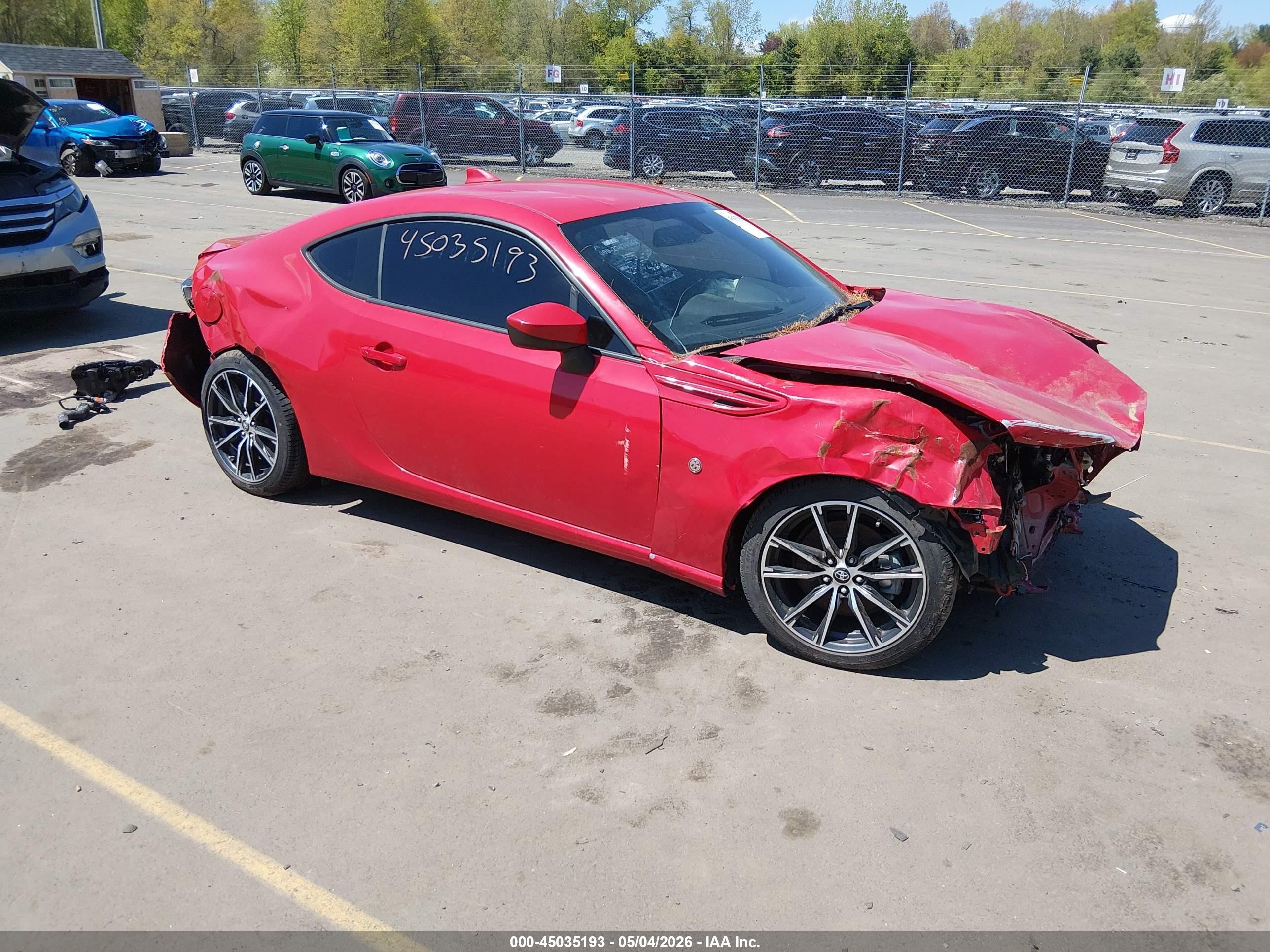 2019 Toyota 86, VIN JF1ZNAA17K8701733 — Front end