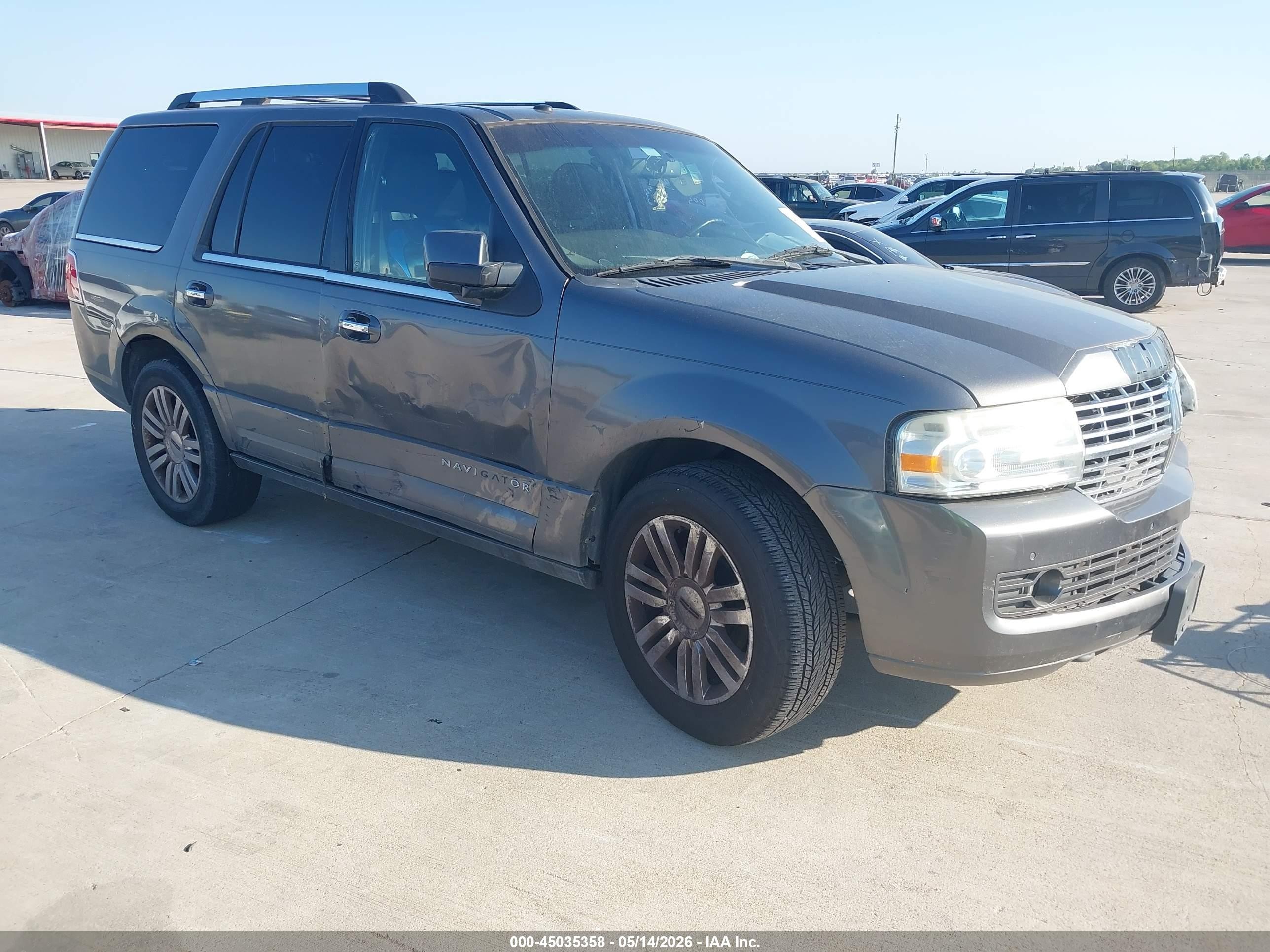 2010 Lincoln Navigator, VIN 5LMJJ2H54AEJ10334 — Repossession