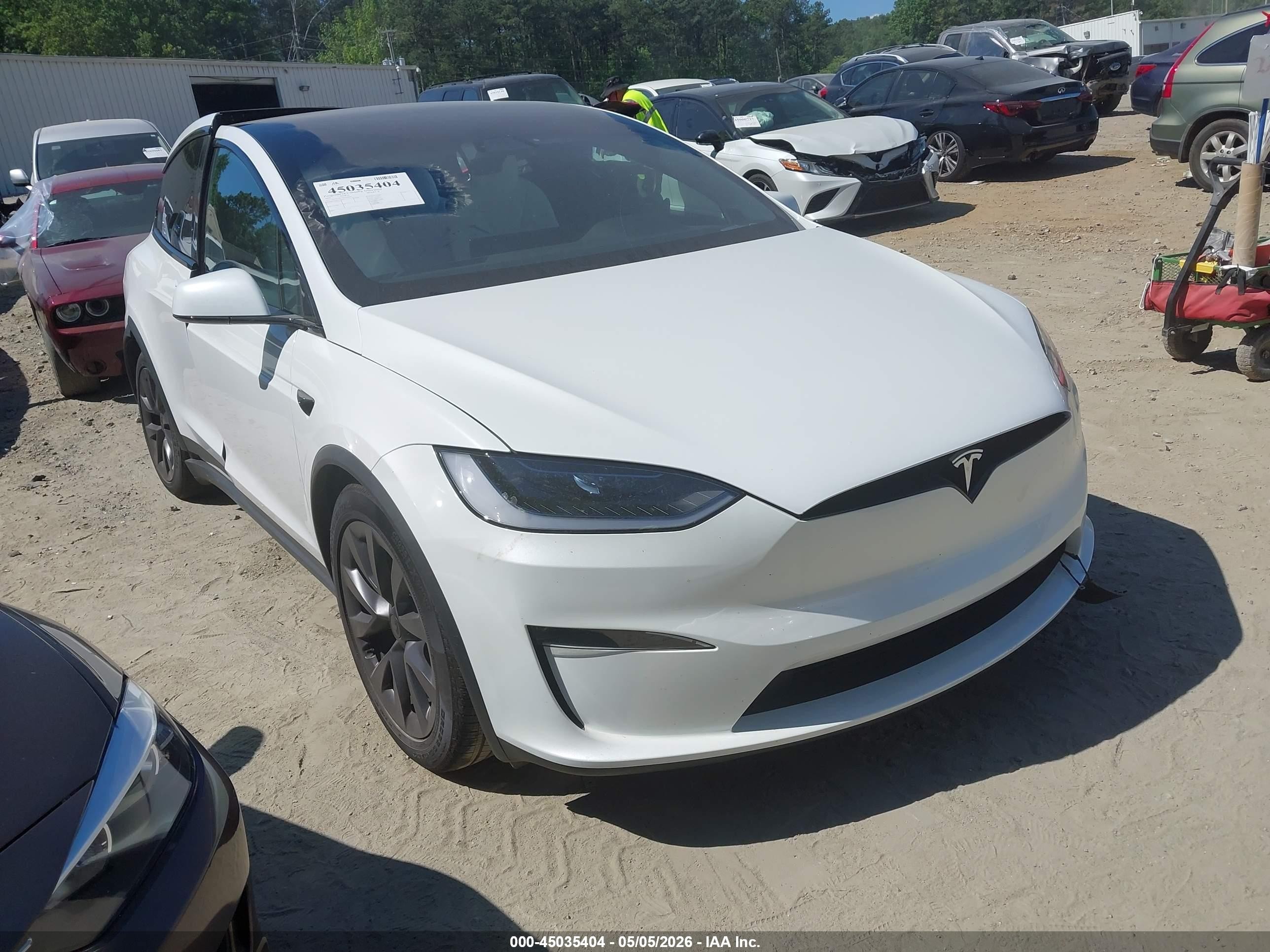 2025 Tesla Model X, VIN 7SAXCBE54SF466950 — Rear end