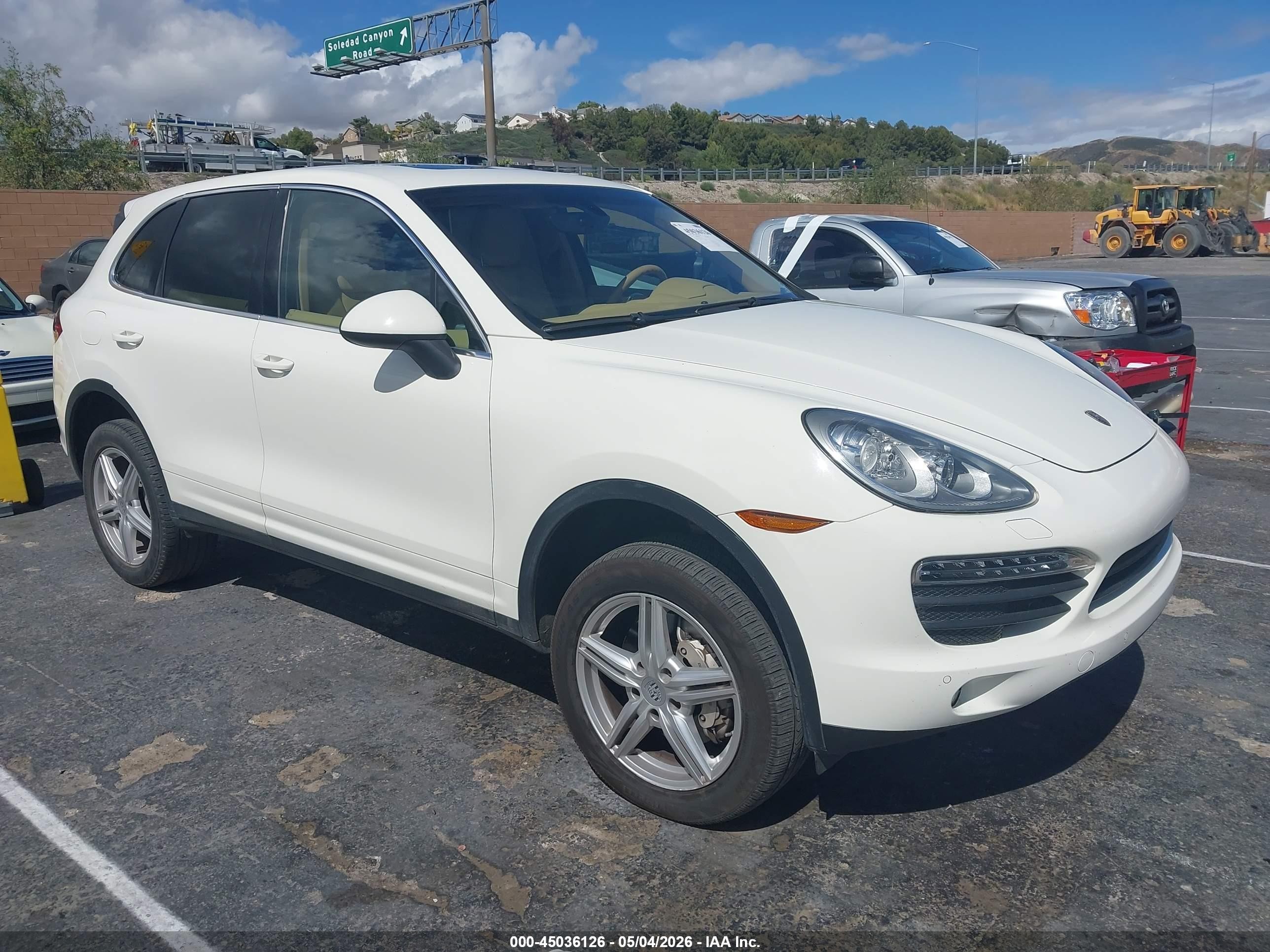 2012 Porsche Cayenne S, VIN WP1AB2A21CLA44424 — Rear end