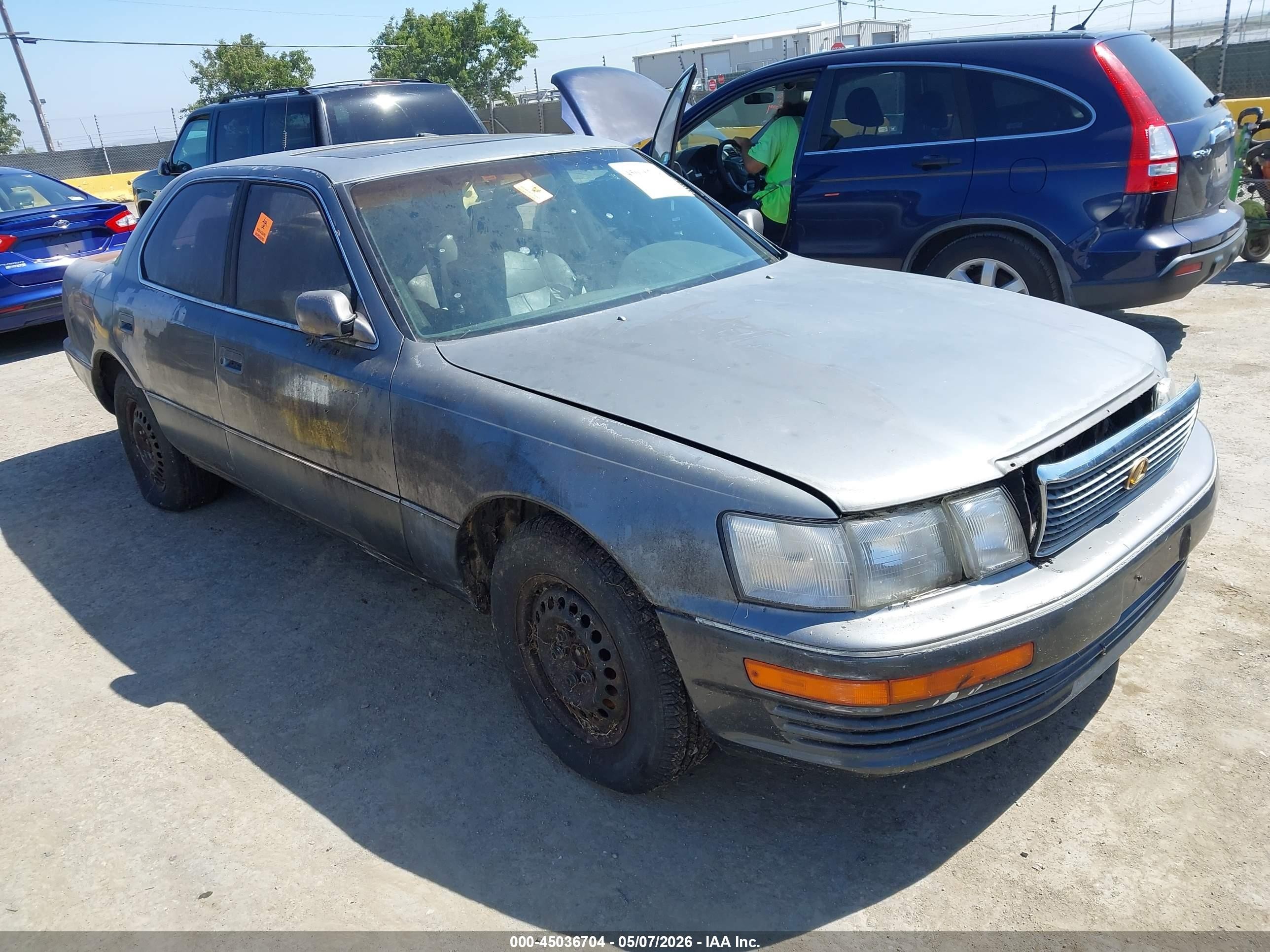 1990 Lexus LS 400, VIN JT8UF11EXL0029492 — Normal wear