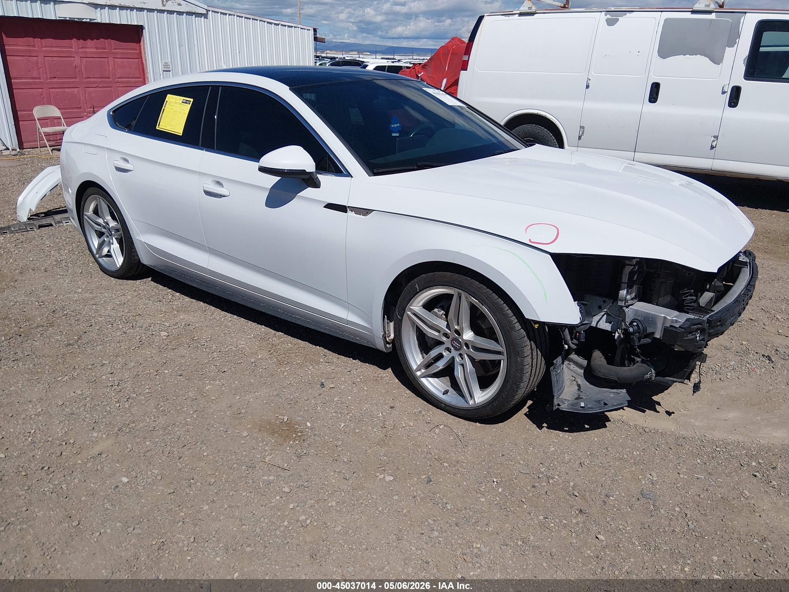2018 Audi A5 Sportback Premium Plus, VIN WAUENCF53JA135641 — Перед