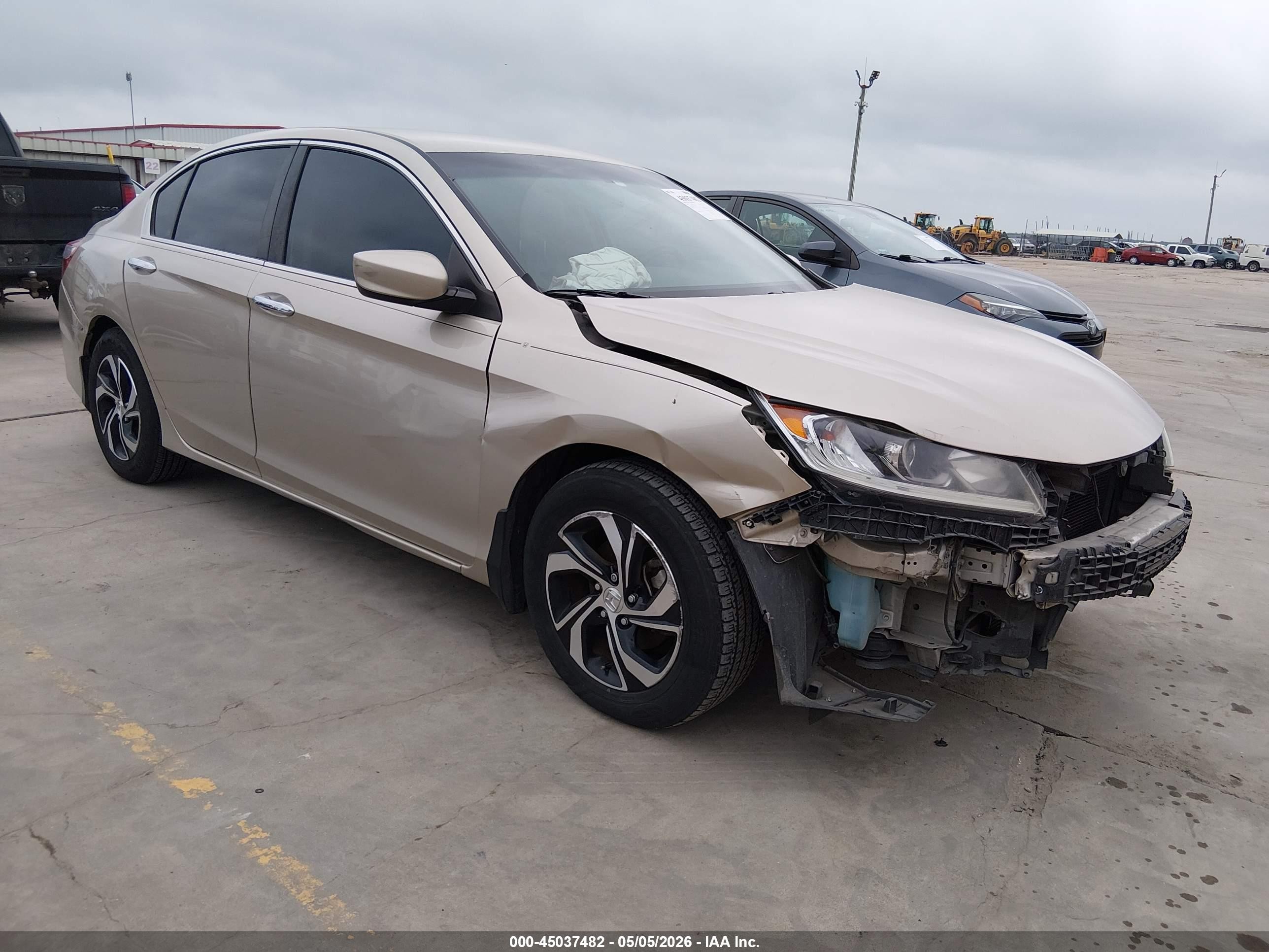2016 Honda Accord LX, VIN 1HGCR2F35GA053993 — Перед