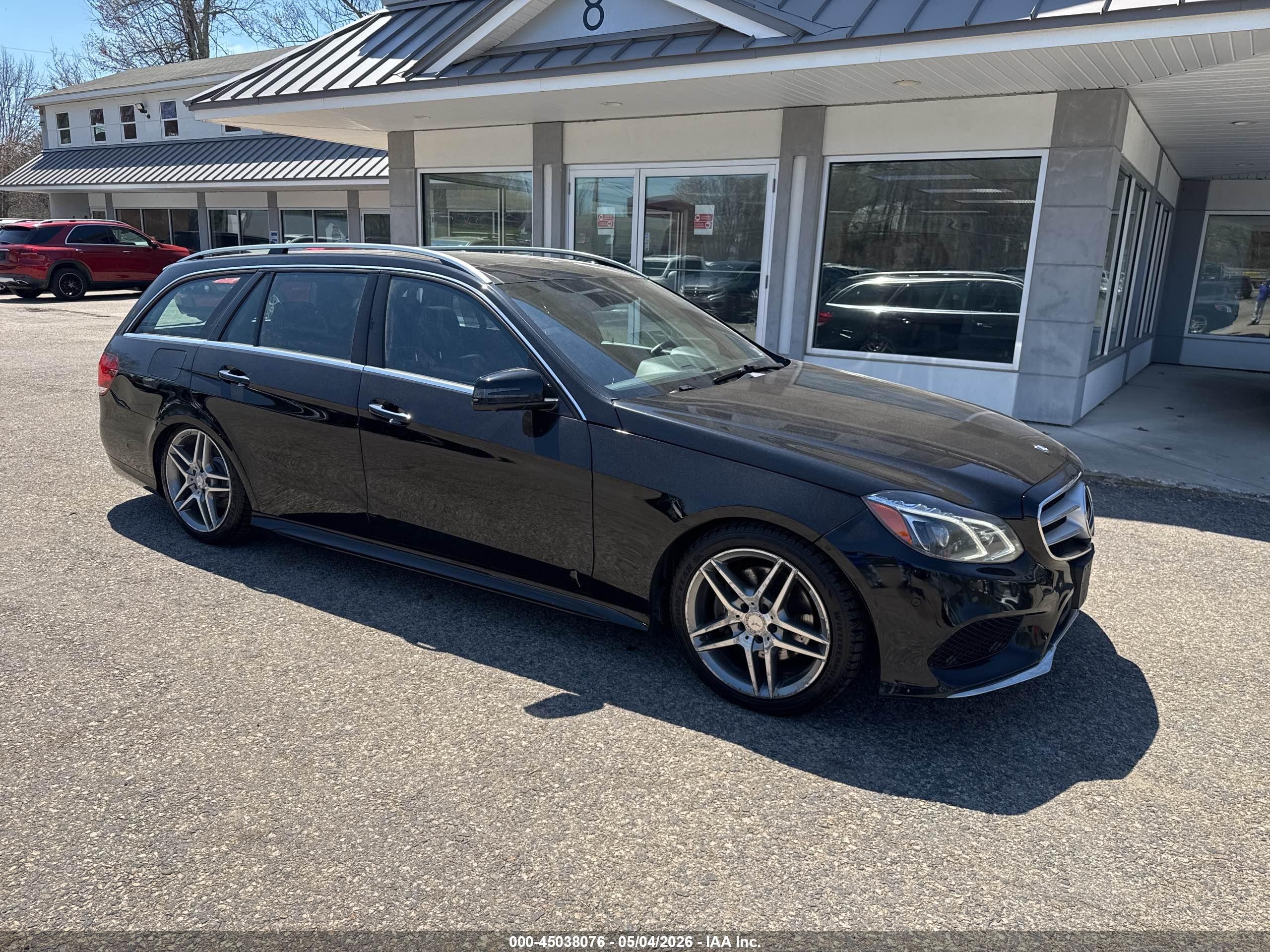 2016 Mercedes-Benz E 350 Sport, VIN WDDHH8JB4GB180498 — Normal wear