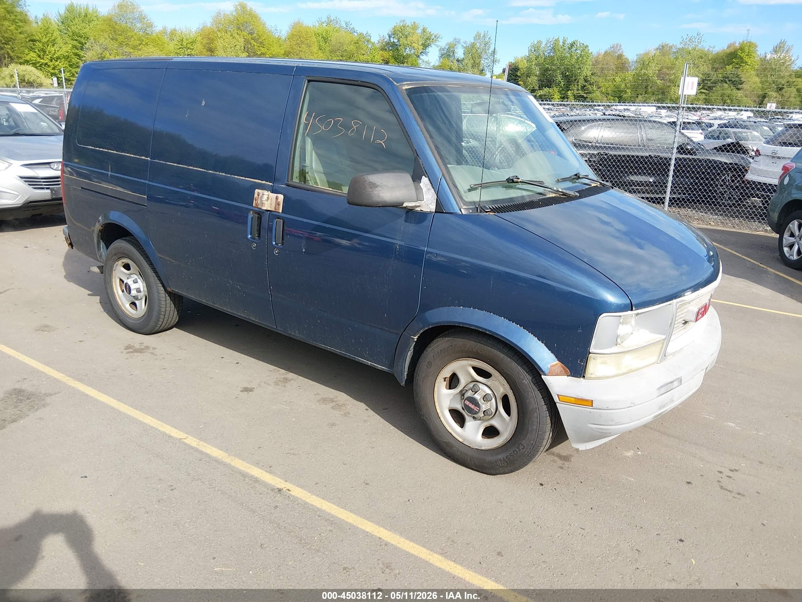 2004 GMC Safari Cargo, VIN 1GTDL19XX4B507691 — Normal wear