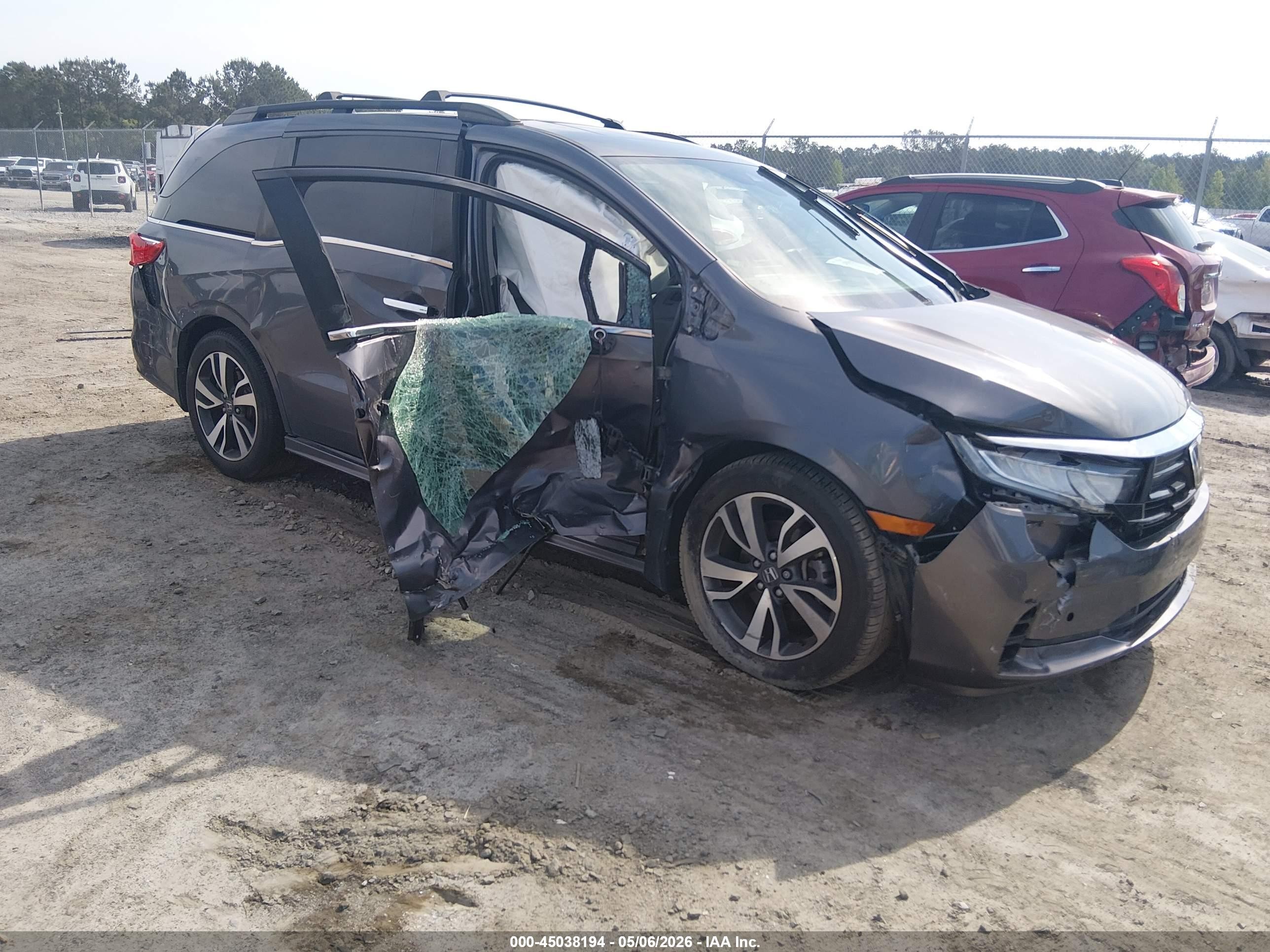 2022 Honda Odyssey Touring, VIN 5FNRL6H82NB027219 — Electrical