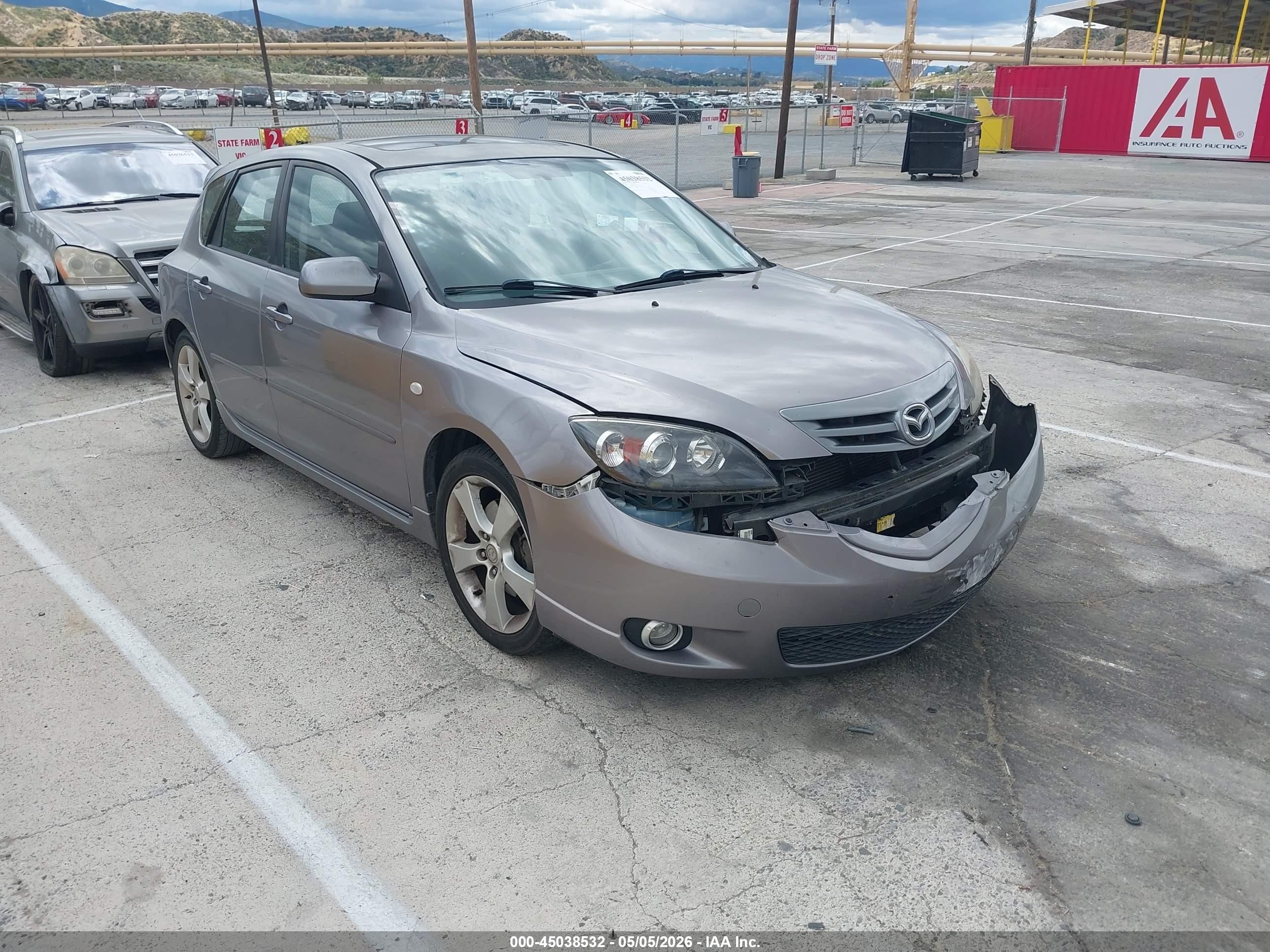 2004 Mazda 3 s, VIN JM1BK143541112502 — Front end