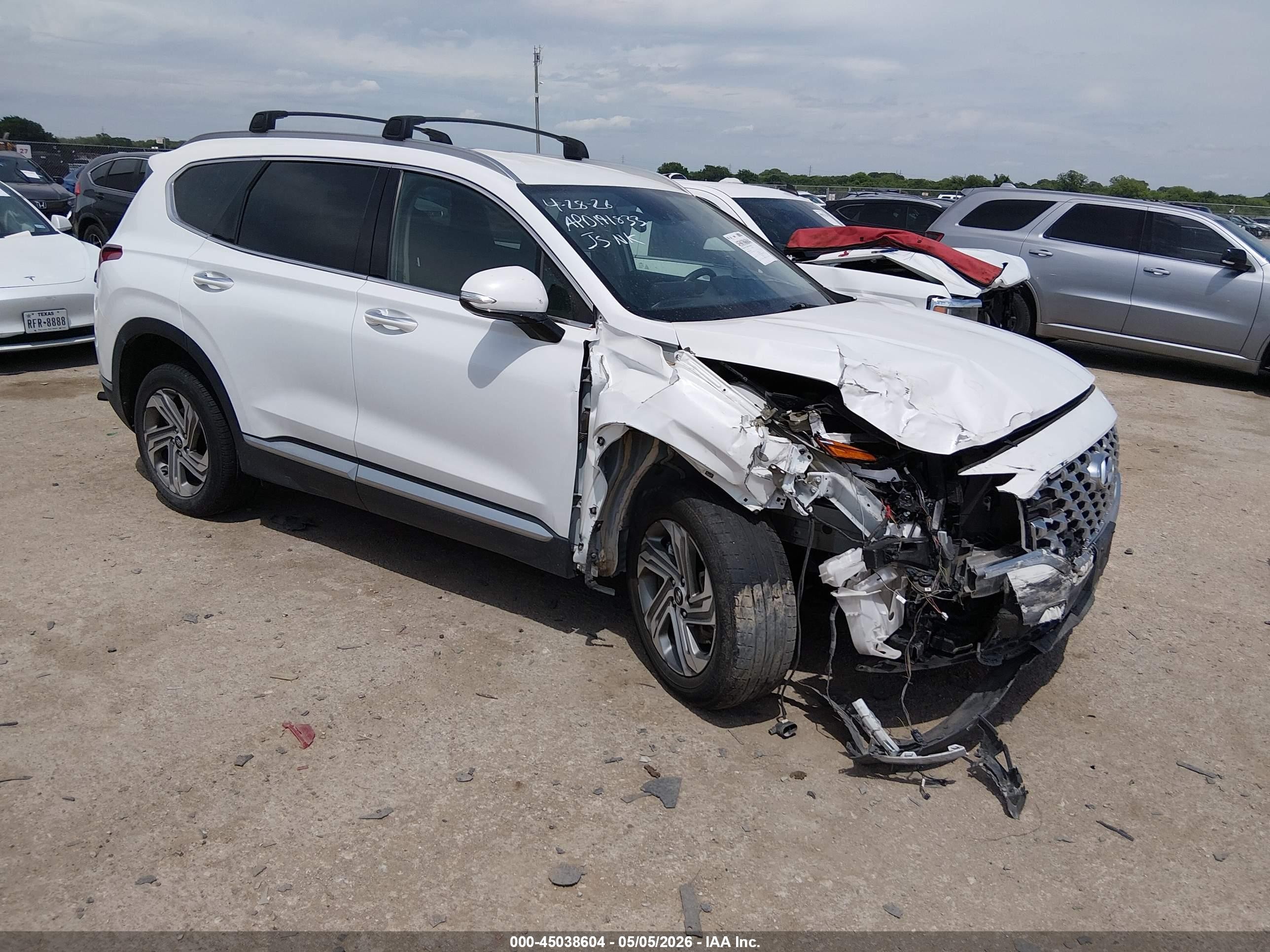 2022 Hyundai Santa Fe XRT, VIN 5NMS64AJ7NH405821 — Front end
