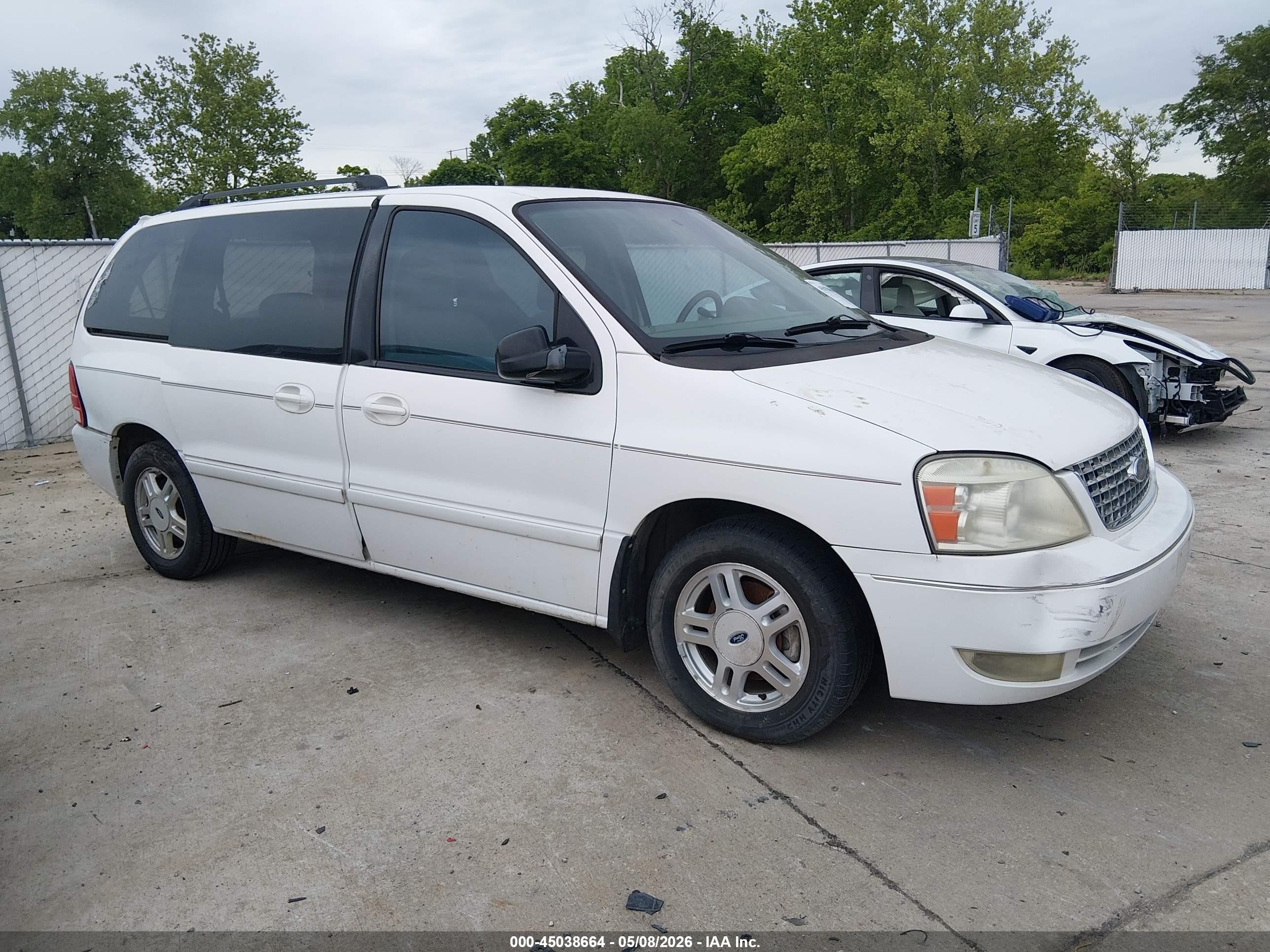 2006 Ford Freestar SEL, VIN 2FMDA52216BA64559 — Rear end
