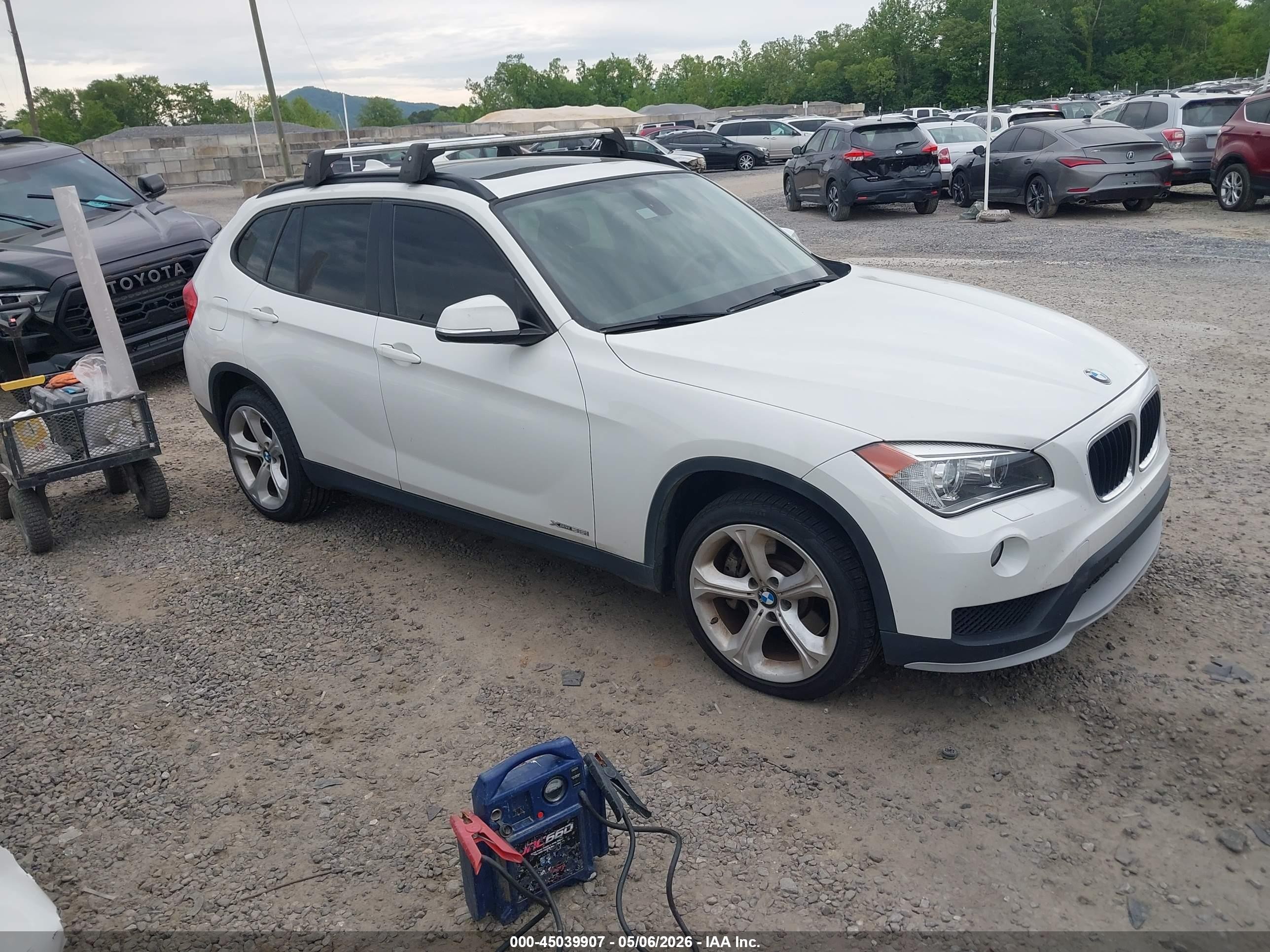2015 BMW X1 xDrive35i, VIN WBAVM5C52FVV95344 — Normal wear