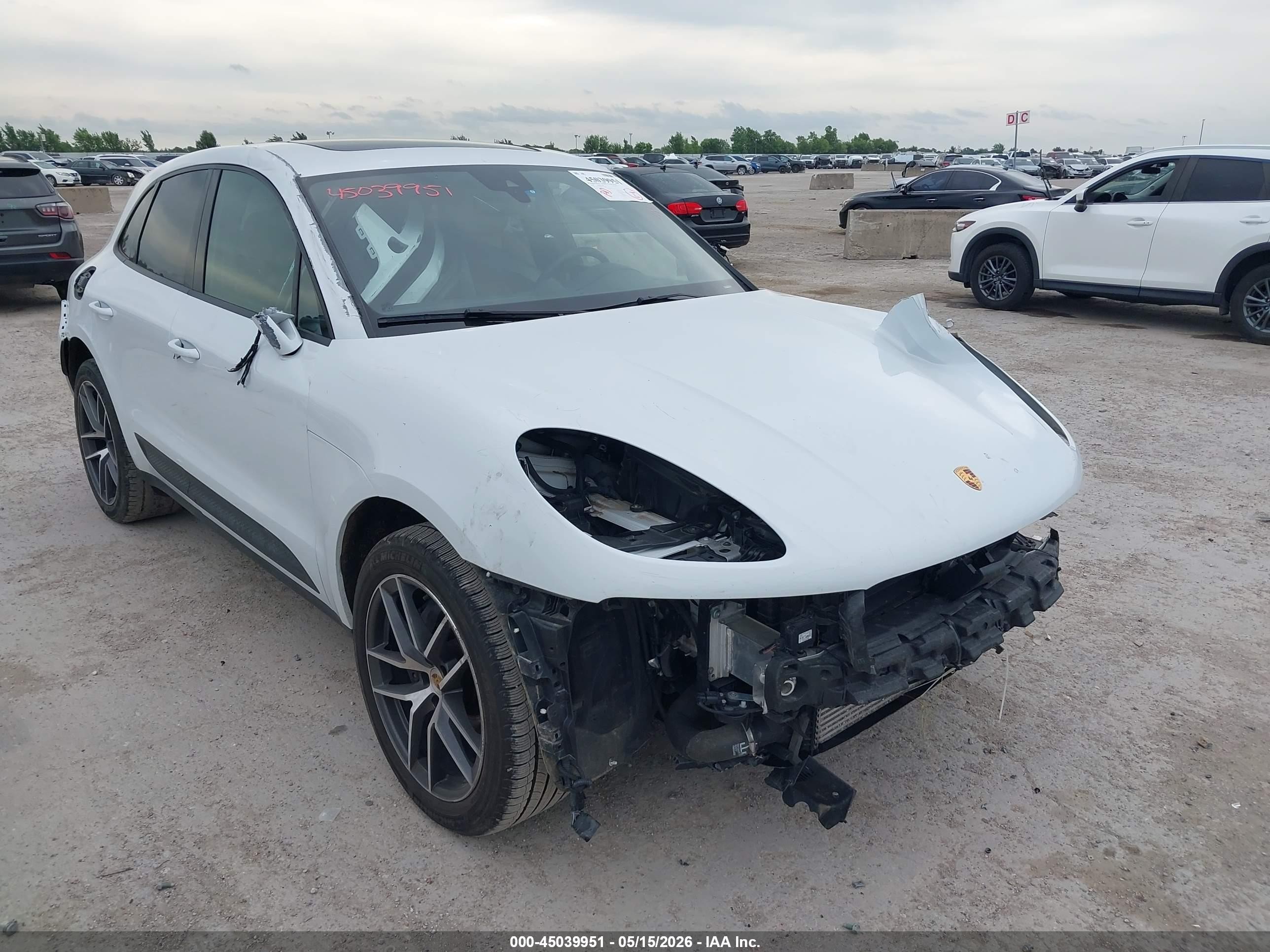 2024 Porsche Macan, VIN WP1AA2A50RLB13383 — Front end