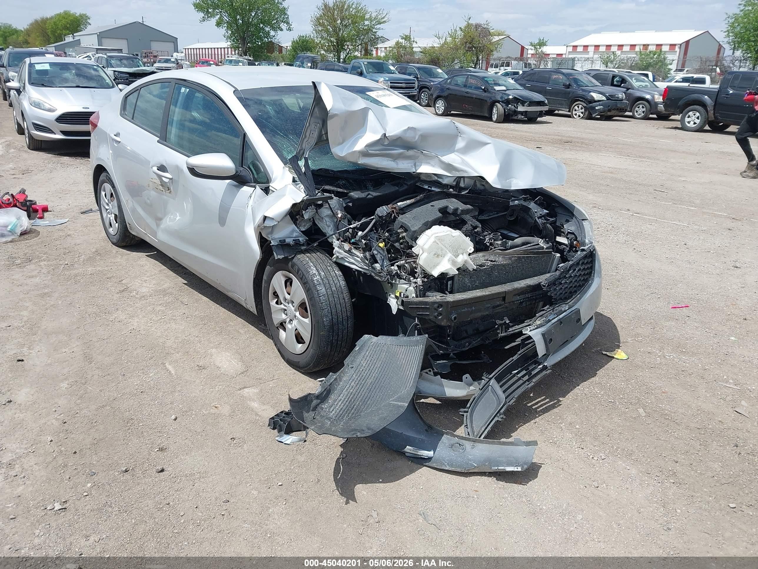 2017 Kia Forte LX, VIN 3KPFL4A70HE147099 — Front end