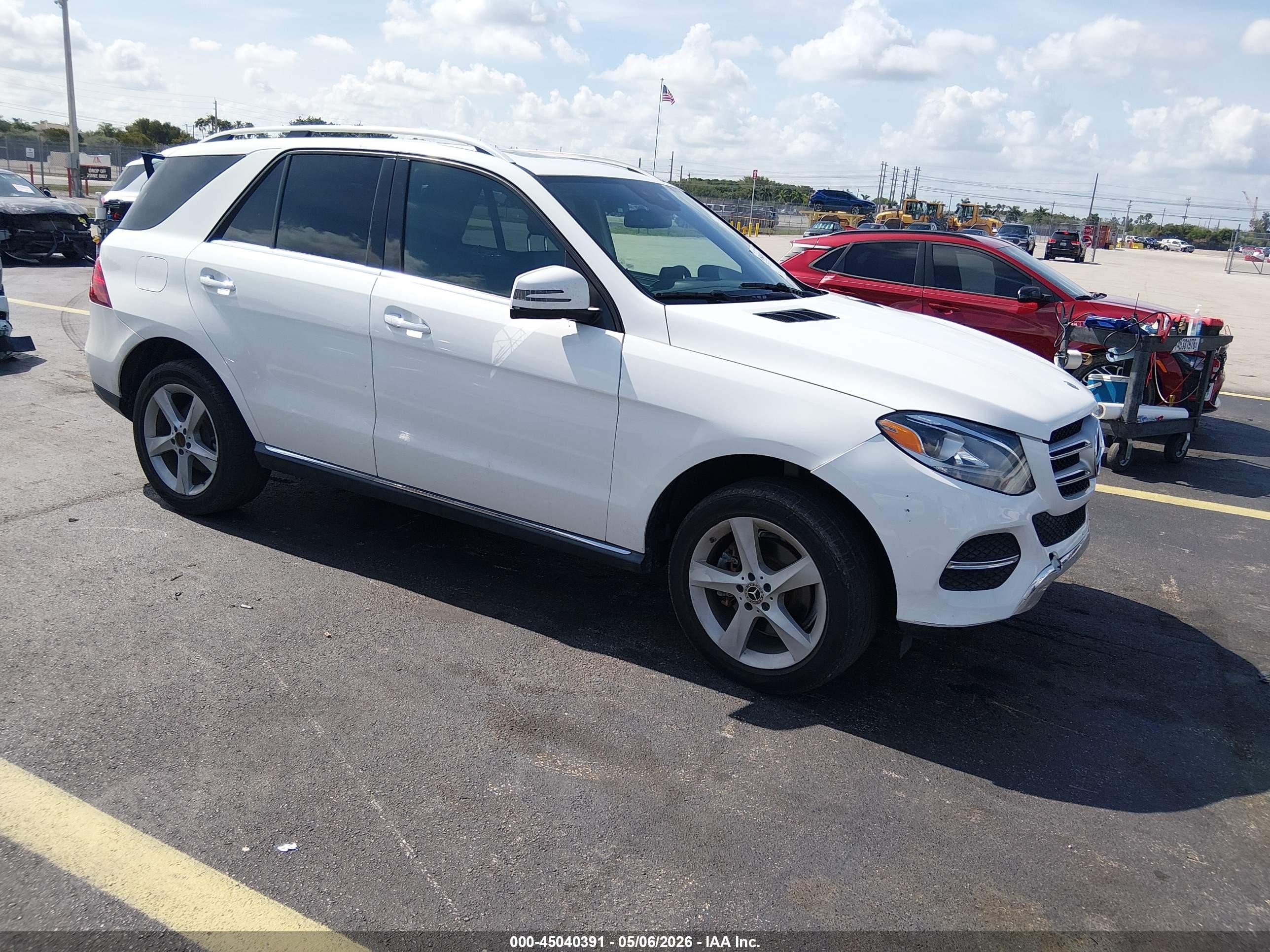 2017 Mercedes-Benz GLE 350, VIN 4JGDA5HB8HA961626 — Side