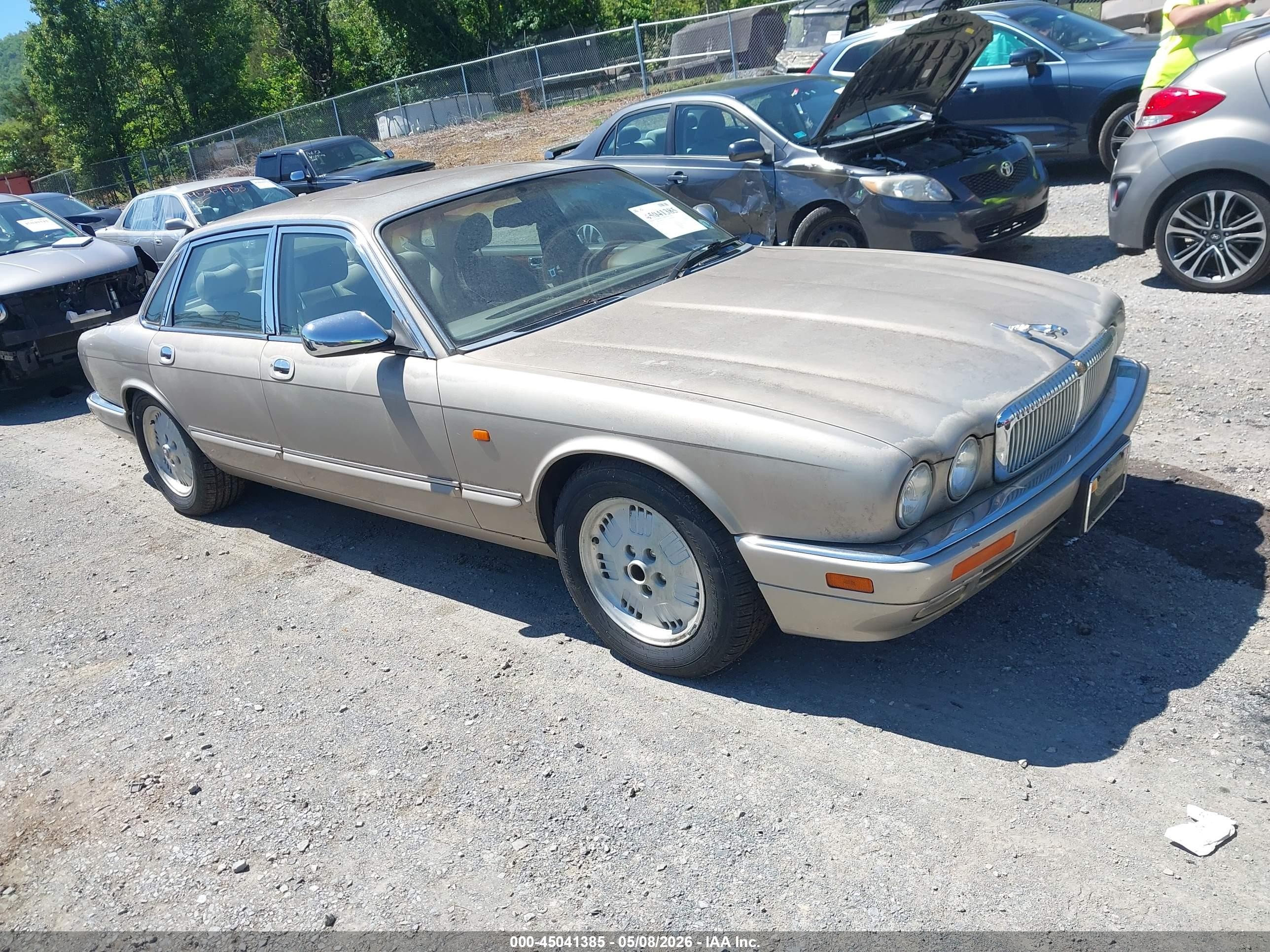 1995 Jaguar XJ, VIN SAJKX1744SC741449 — Mechanical