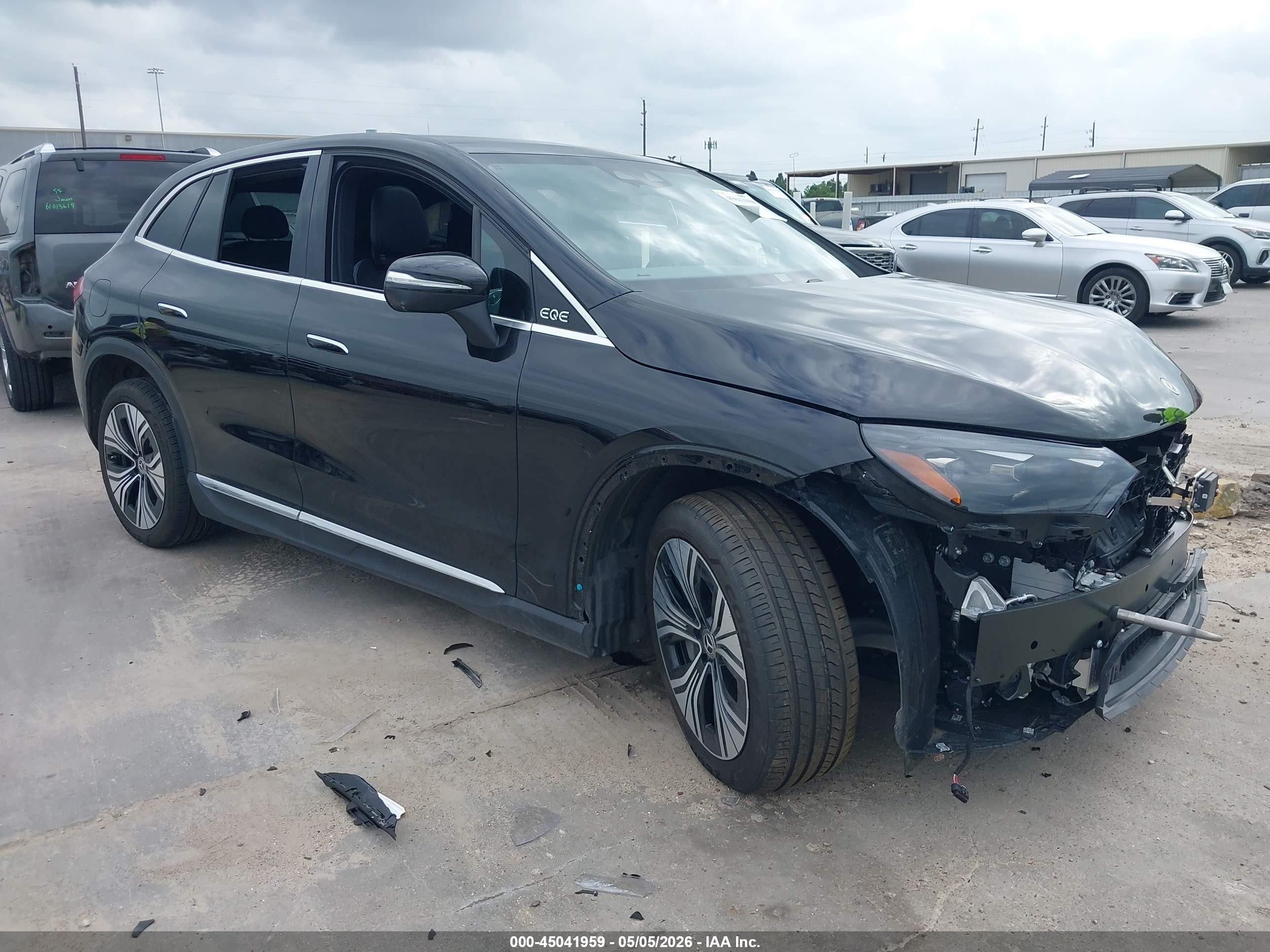 2025 Mercedes-Benz EQE 350, VIN 4JGGM1CB9SA065993 — Front end