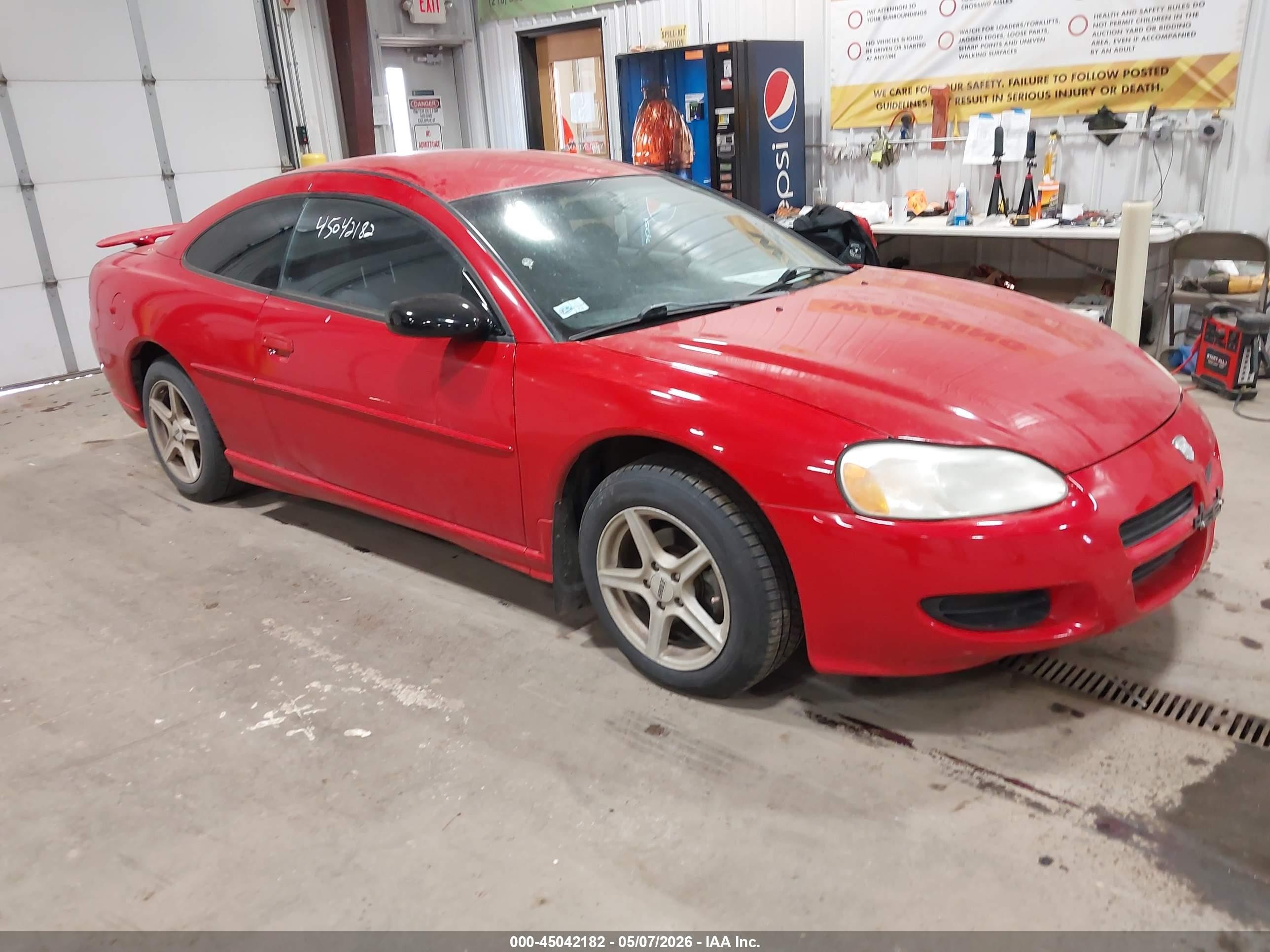 2002 Dodge Stratus SE, VIN 4B3AG42H32E150703 — Фото с аукциона
