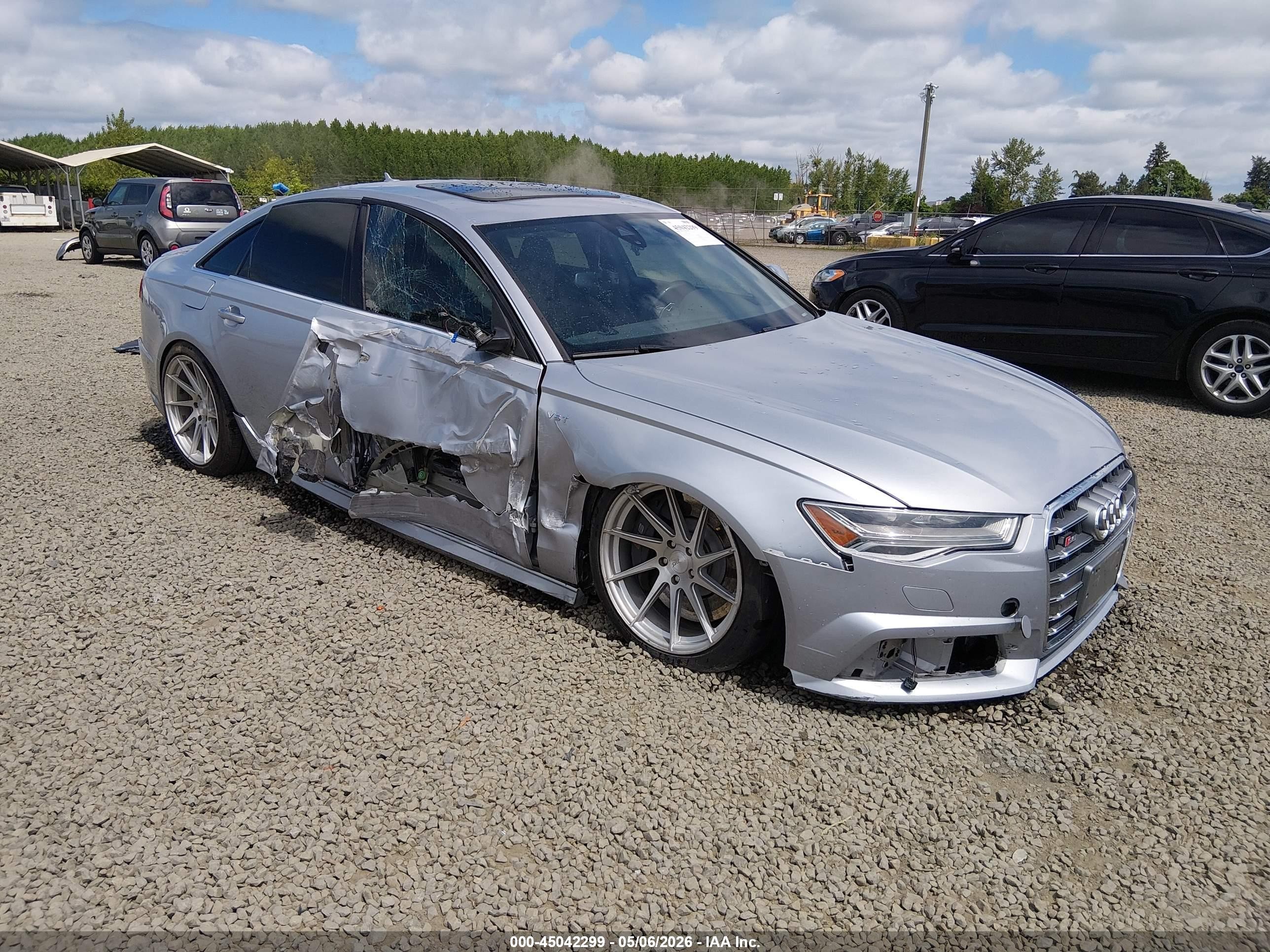 2016 Audi S6 Premium Plus, VIN WAUF2AFC5GN075069 — Side