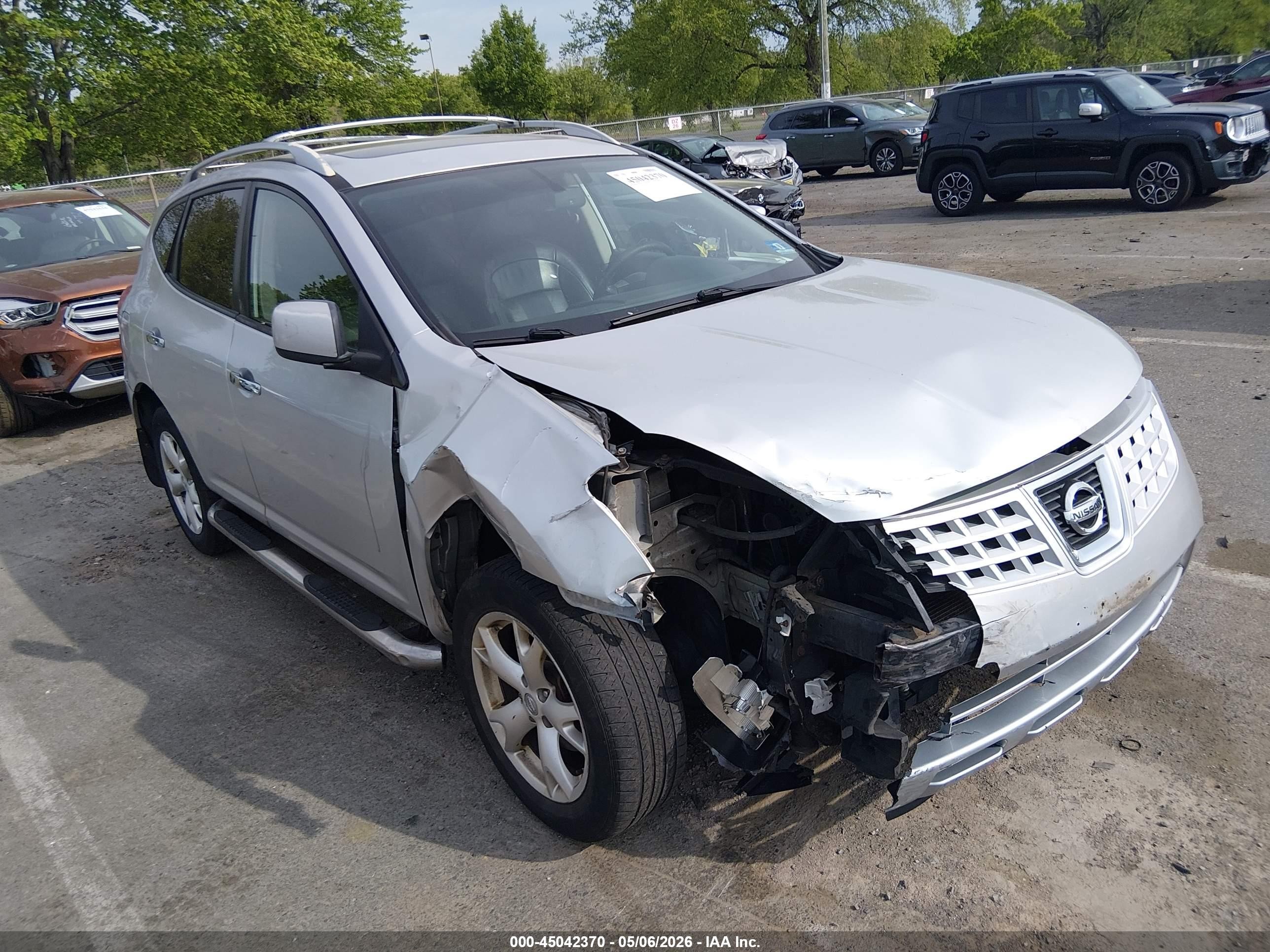 2010 Nissan Rogue S, VIN JN8AS5MV5AW102088 — Front end