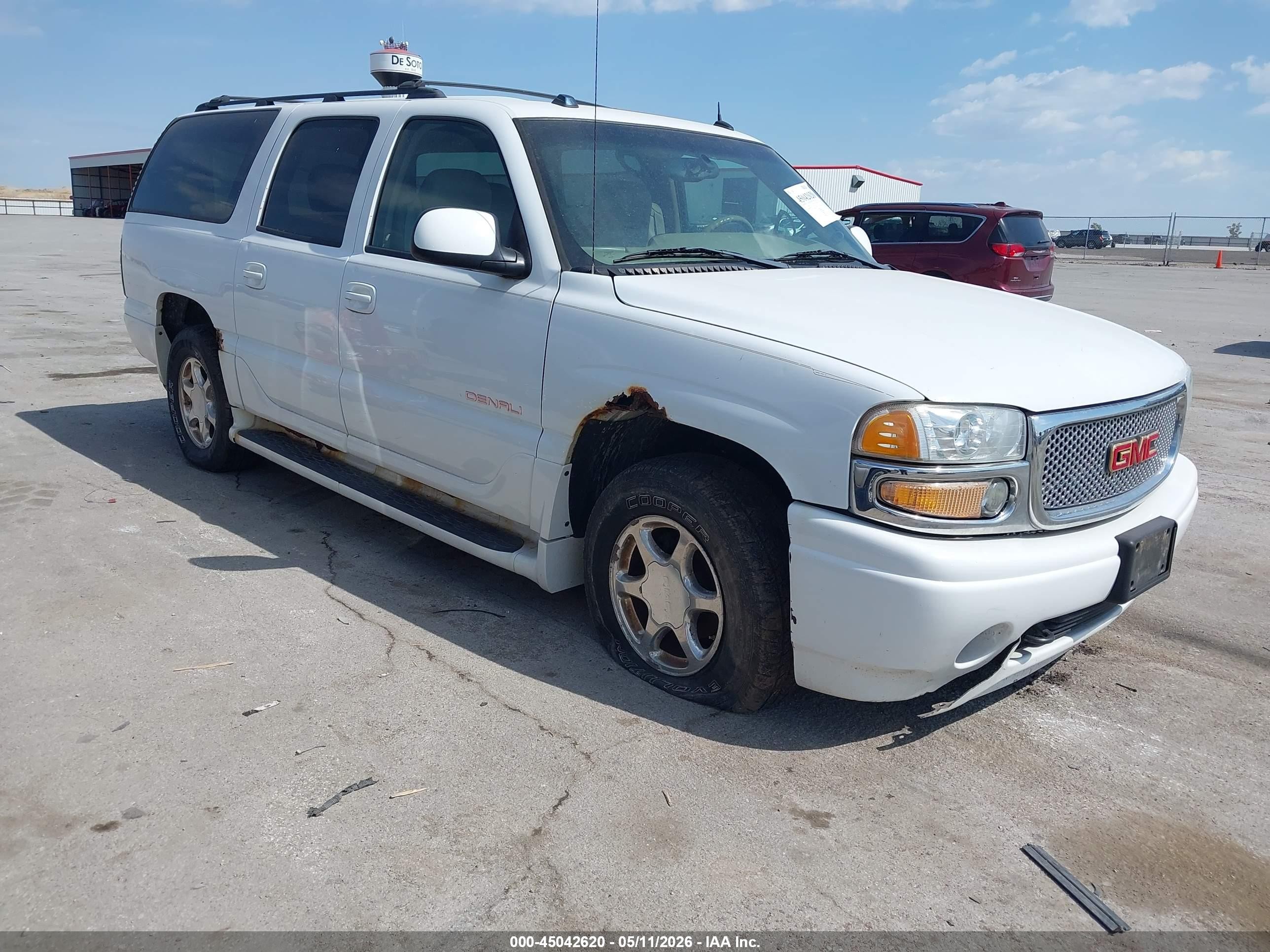 2005 GMC Yukon XL, VIN 1GKFK66U45J105180 — Hail